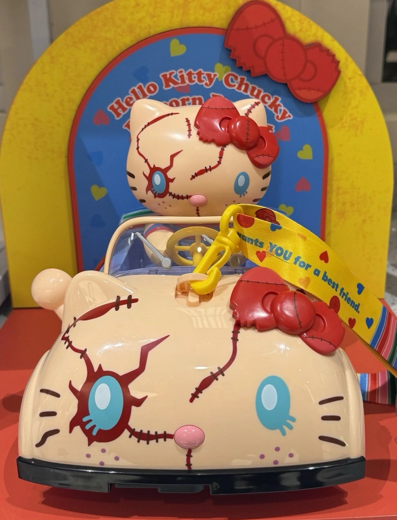 Hello Kitty Palomera Chucky