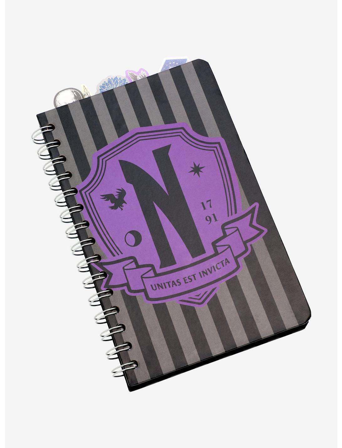 Wednesday Cuaderno Separador Locos Addams Nevermore