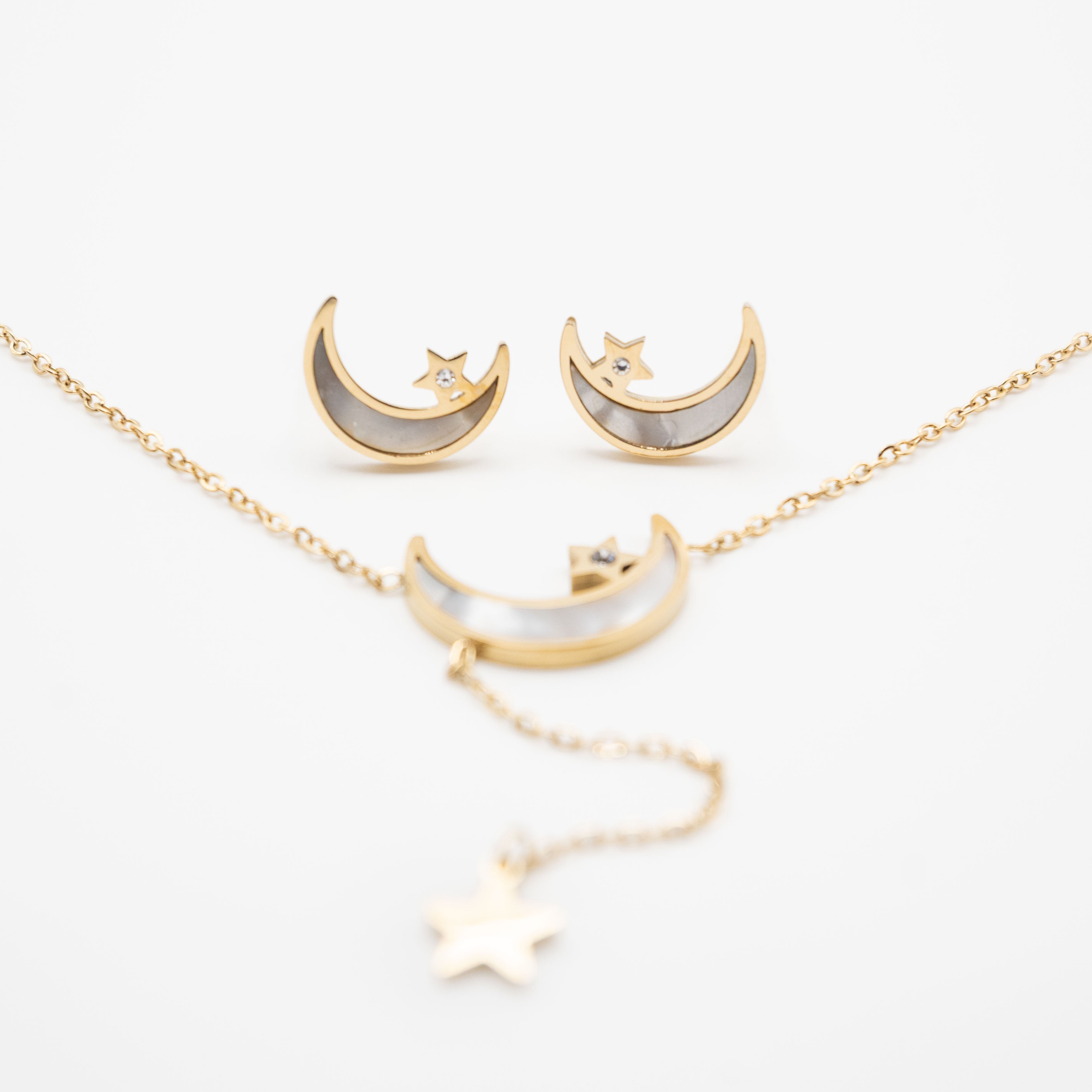 Set De Aretes Y Collar De Luna Y Estrella