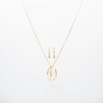 Set De Aretes Y Collar De Plumas