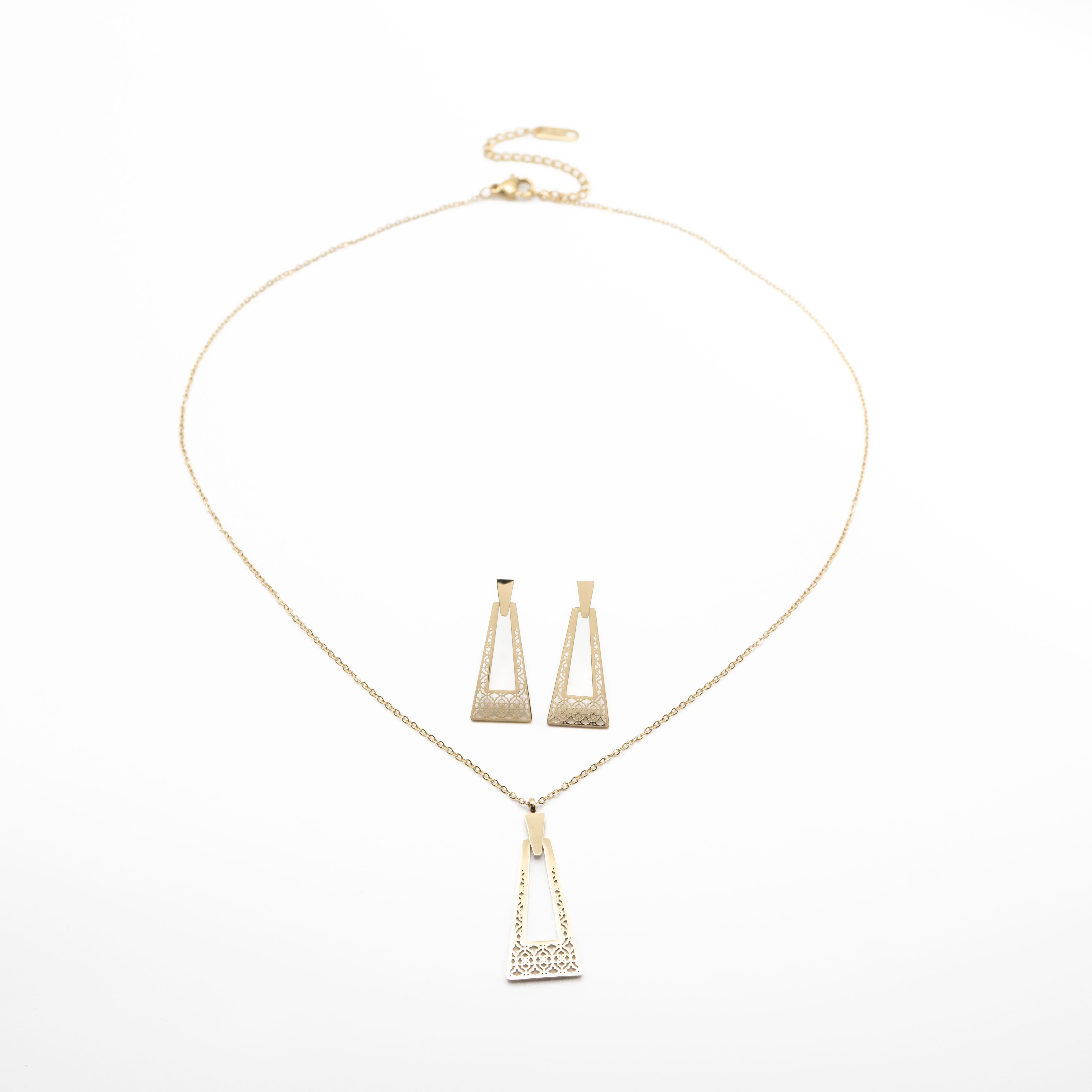Set De Aretes Y Collar Triangular