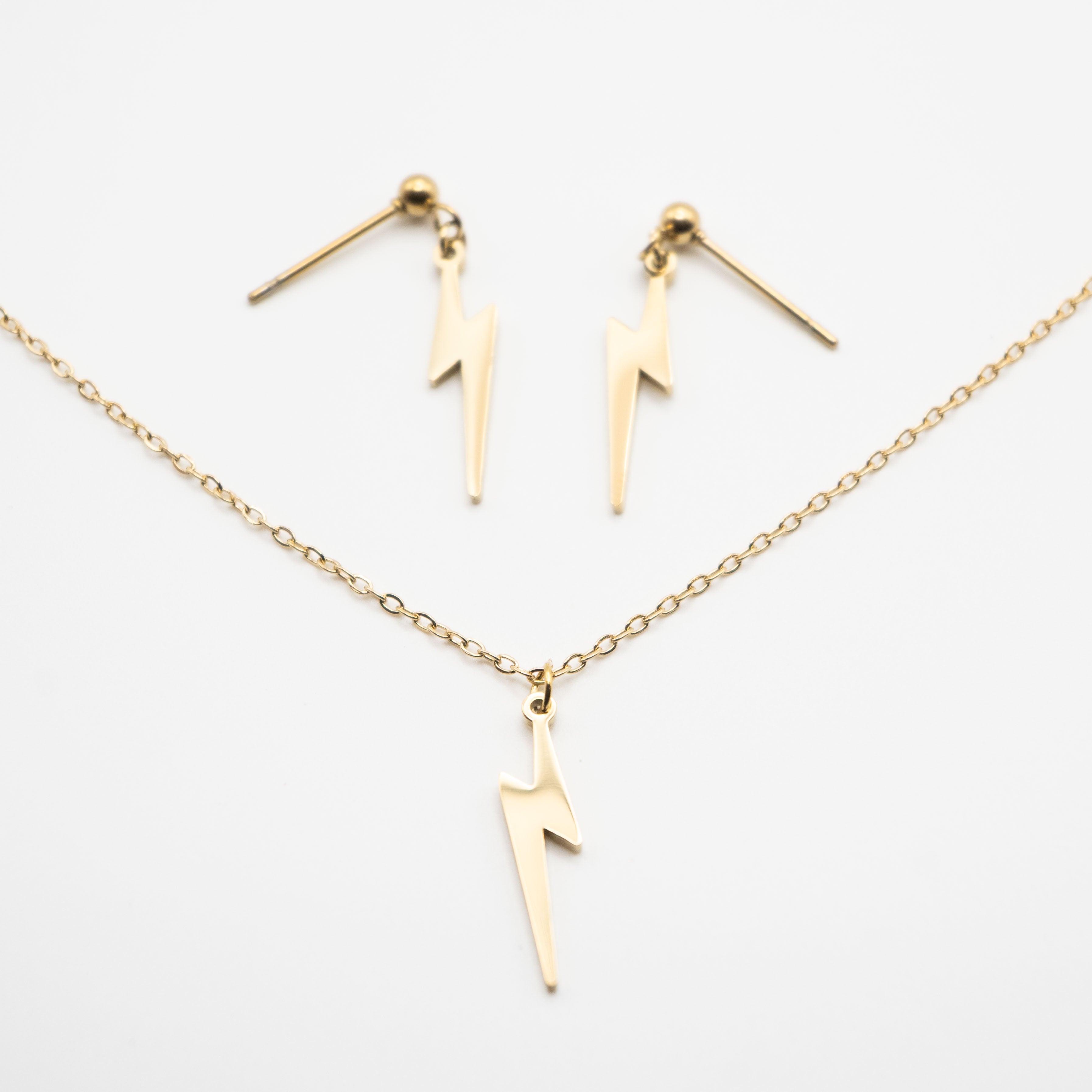 Set De Collar Y Aretes De Rayos