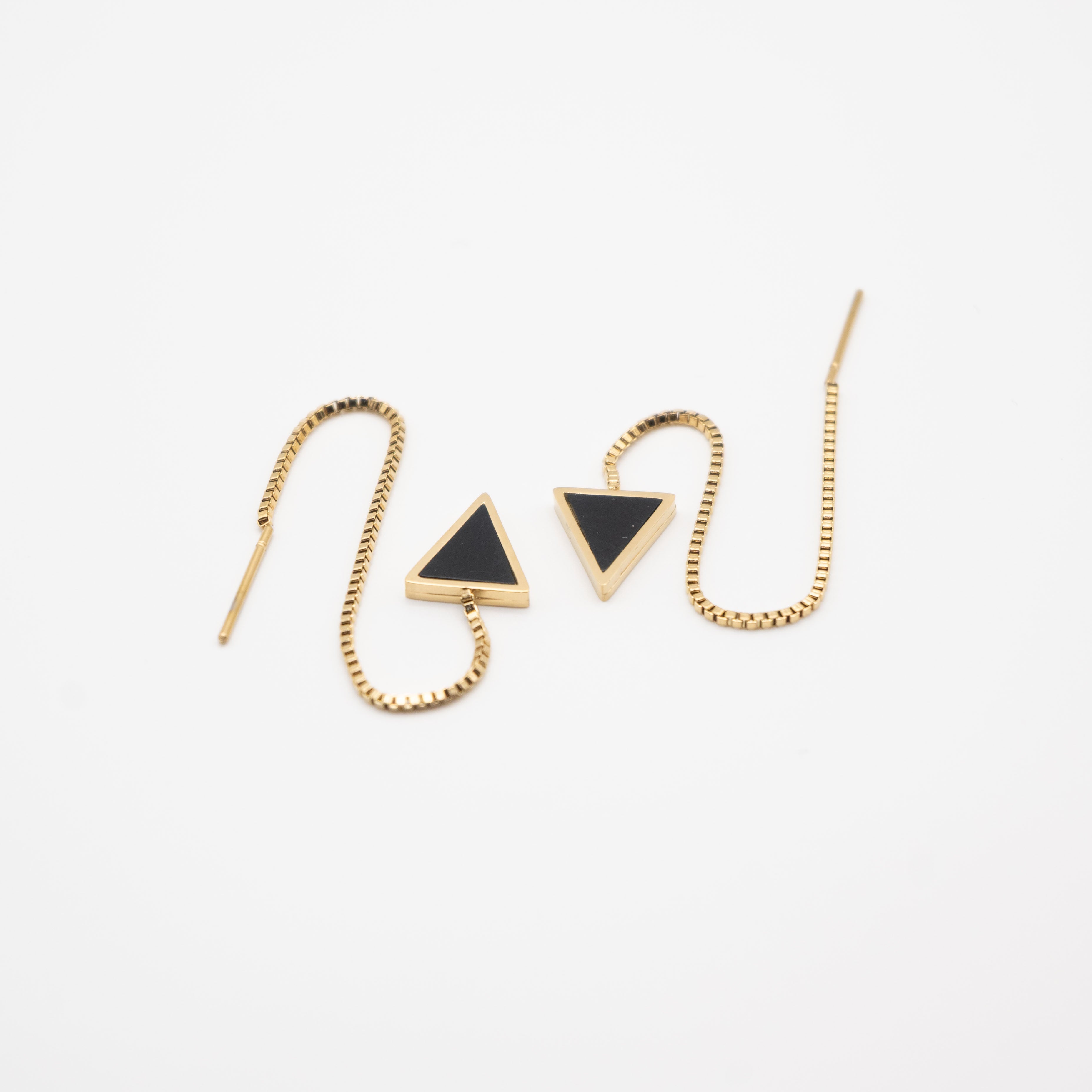 Aretes Triangulares Colgantes
