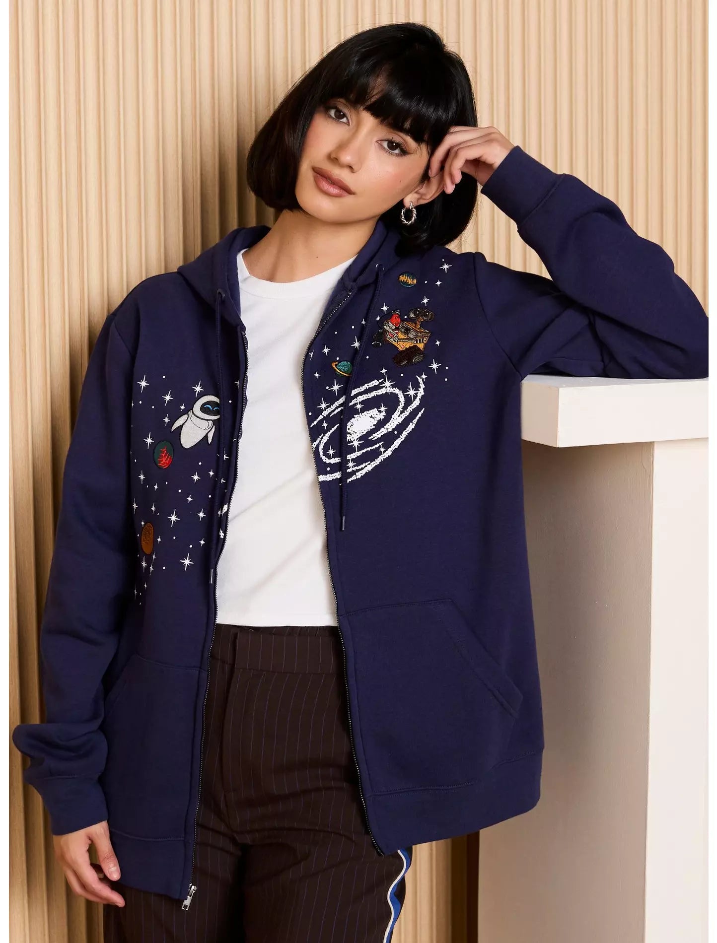 Hoodie con Zipper Wall-E y Eve Bordado Disney Pixar