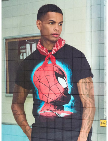 Marvel Spider-Man Mask Portrait T-Shirt Camisa Hombre Araña