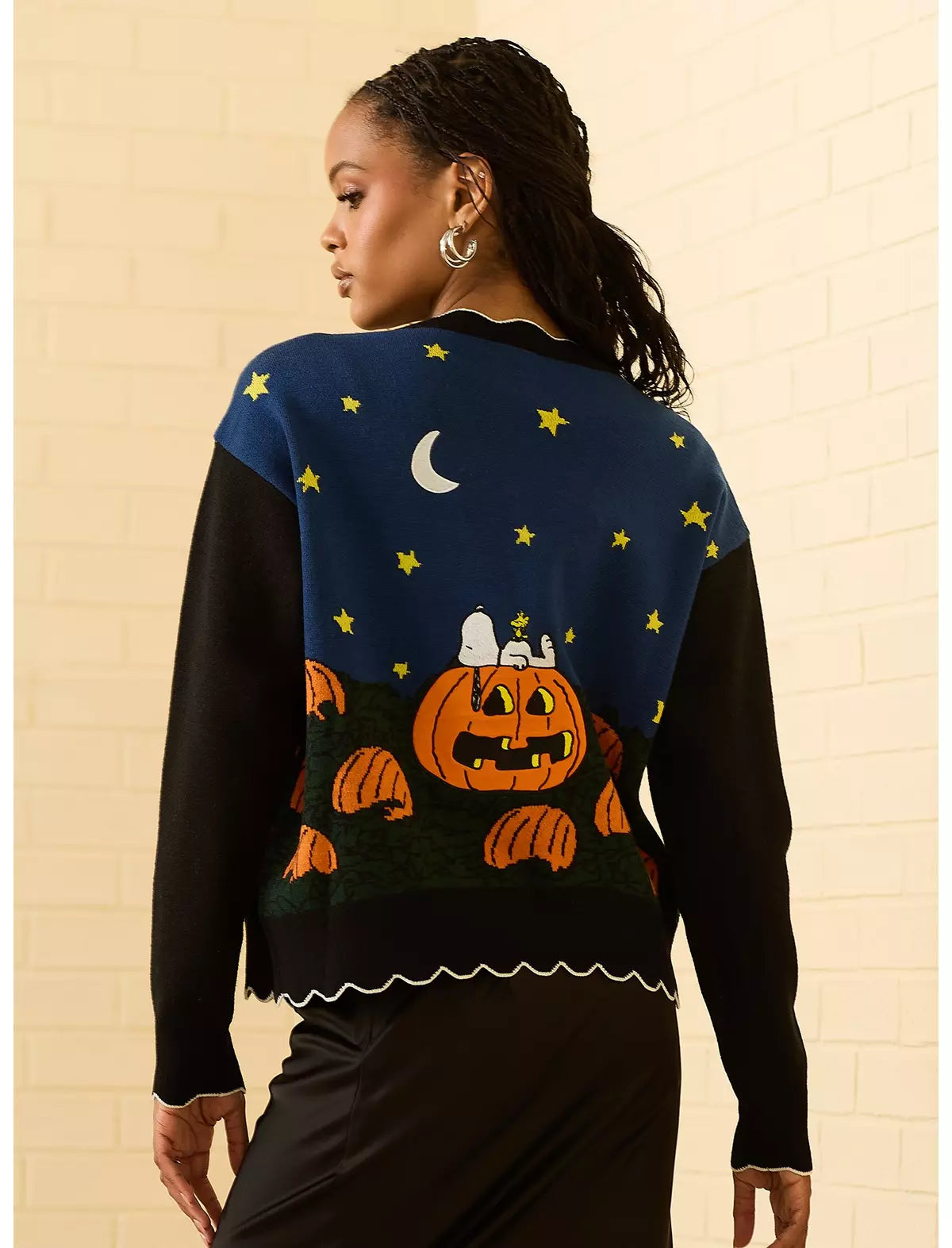 Peanuts The Great Pumpkin Women's Glow-in-the-Dark Cardigan Sueter Calabaza