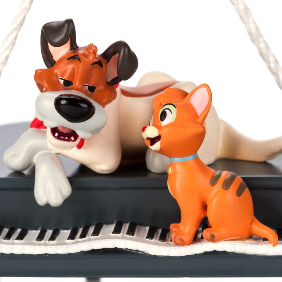 Oliver & Compañia Ornamento Navidad