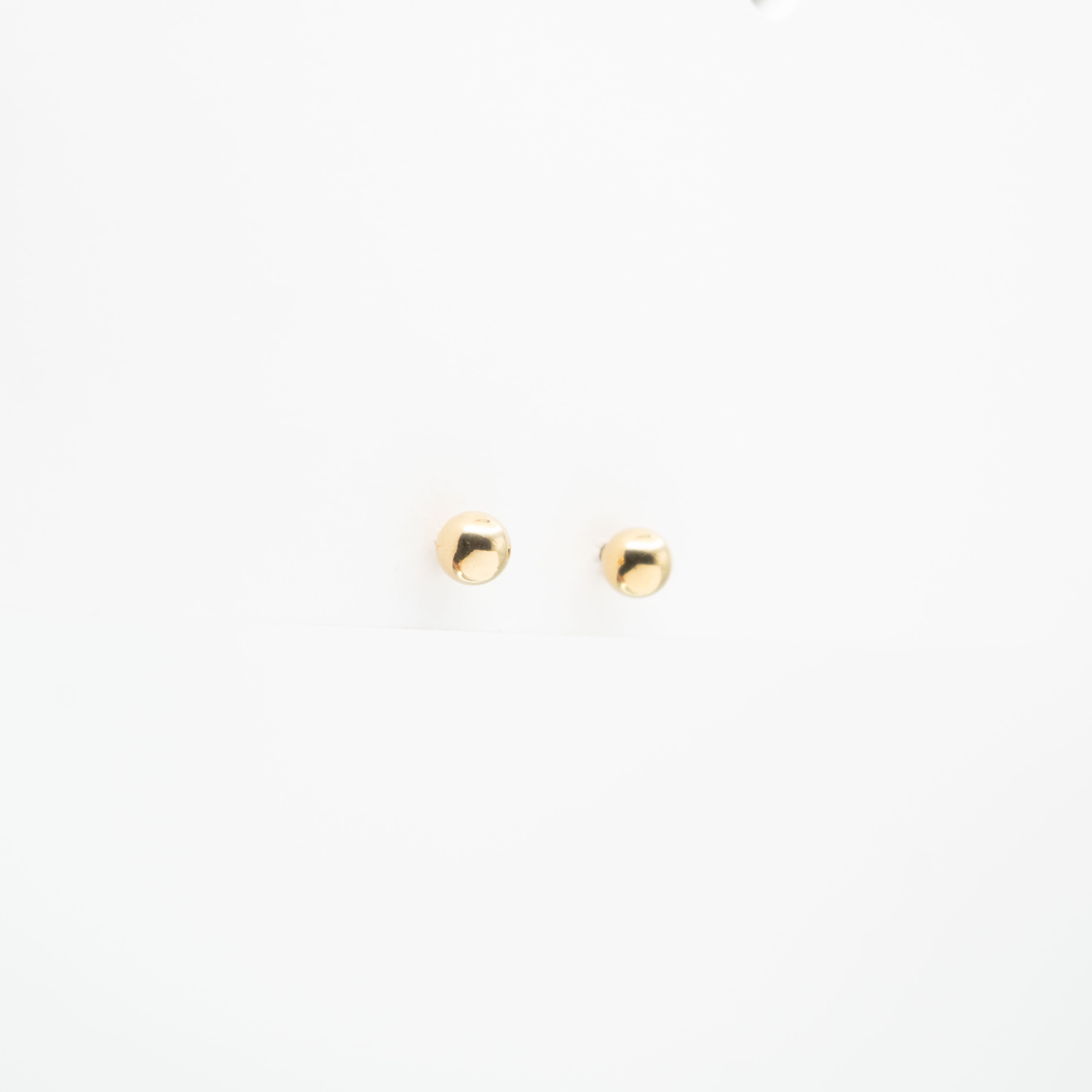 Arete Minimalista Dorado