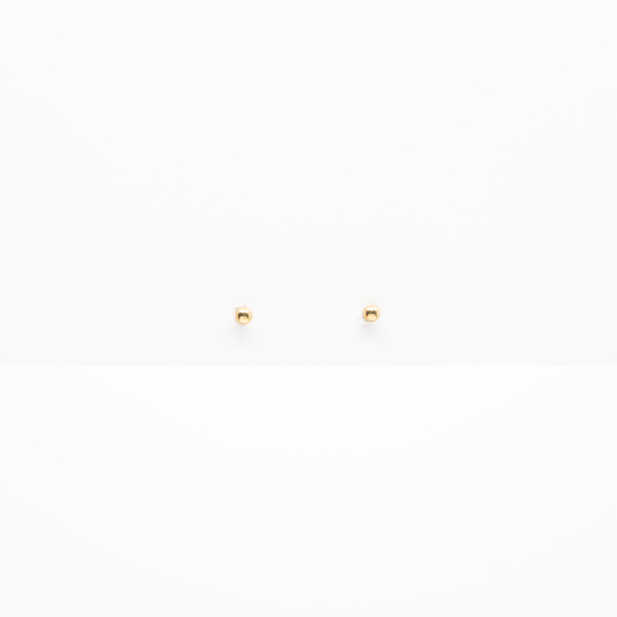 Arete Minimalista Dorado Pequeño