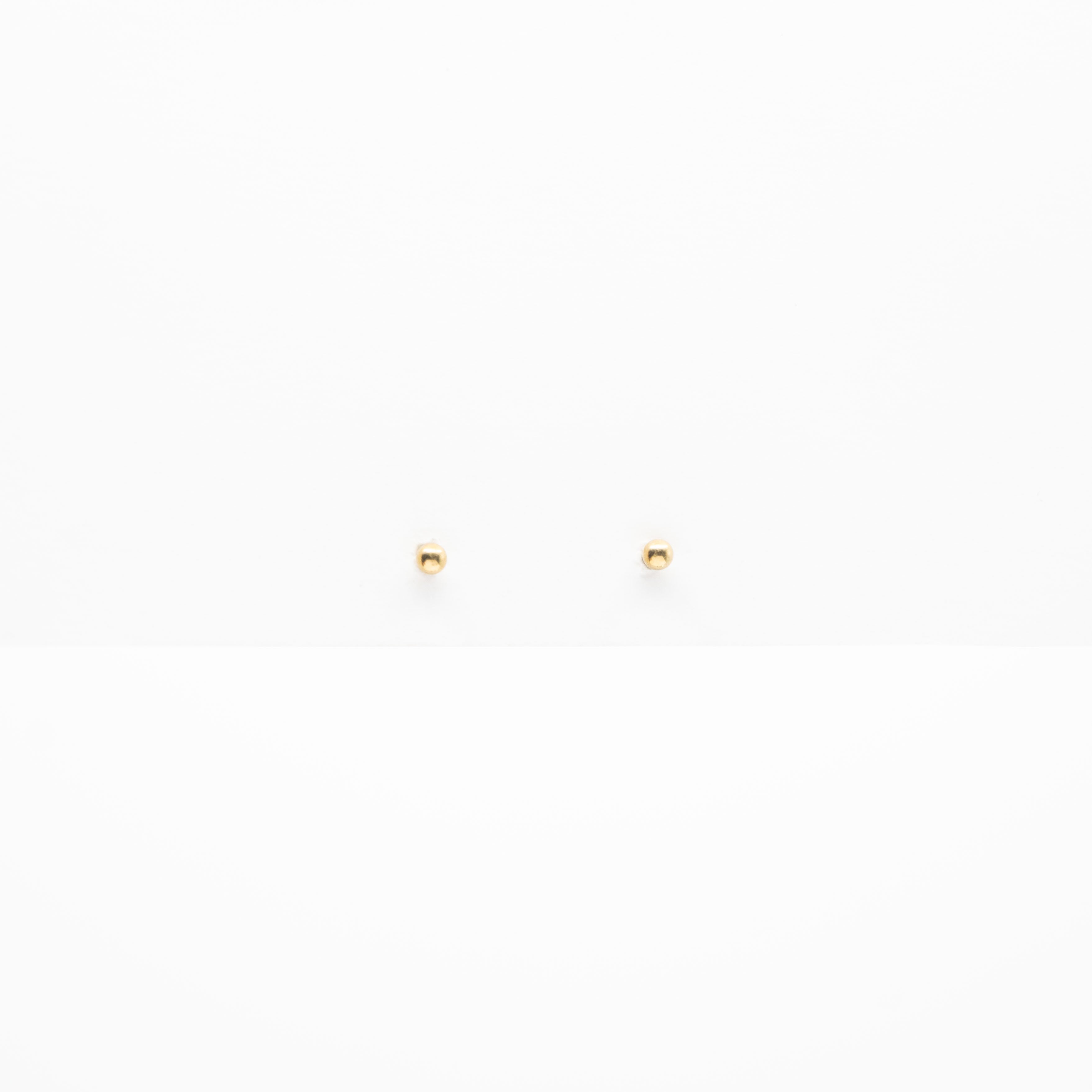 Arete Minimalista Dorado Pequeño