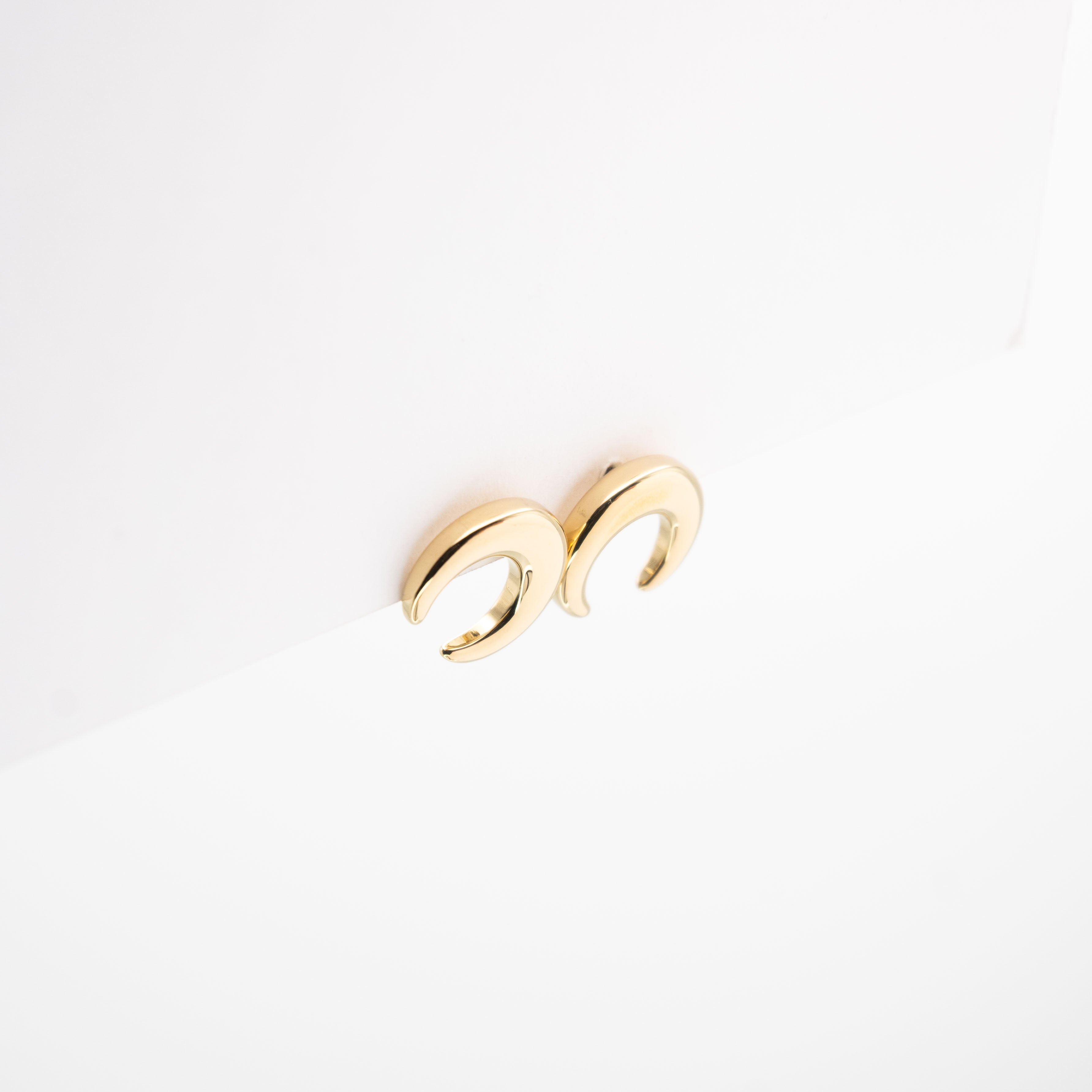 Aretes De Luna Con Volumen