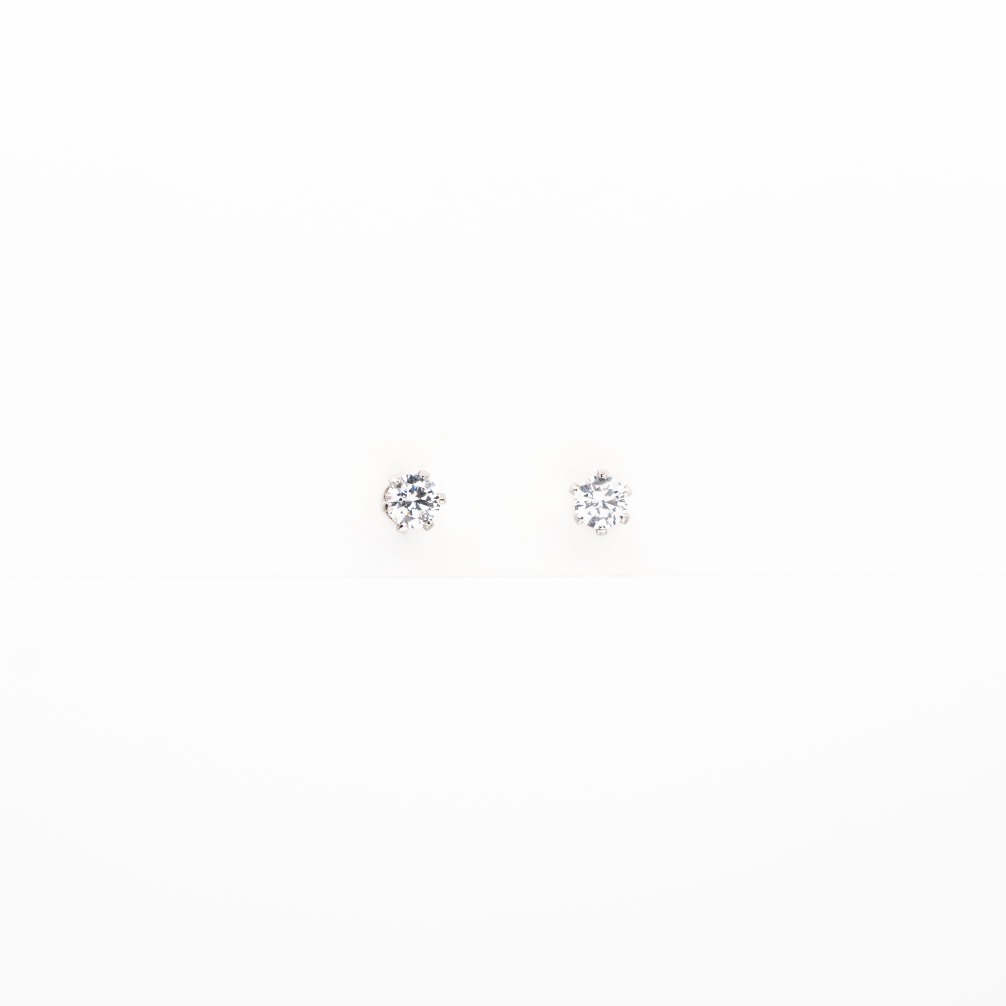 Aretes Plateados de Cubic Circonia