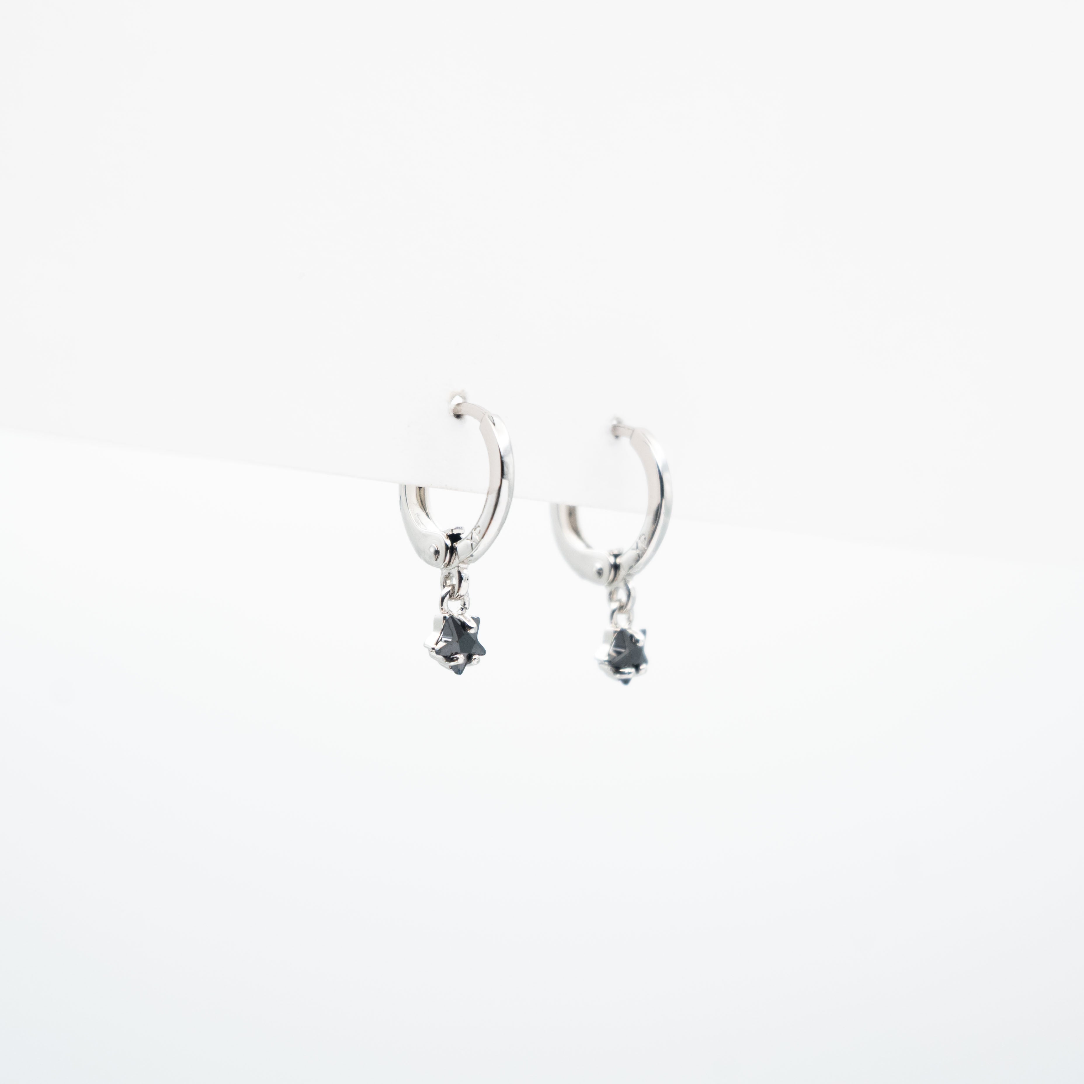 Aretes Con Dije Colgante De Estrella Pequeña