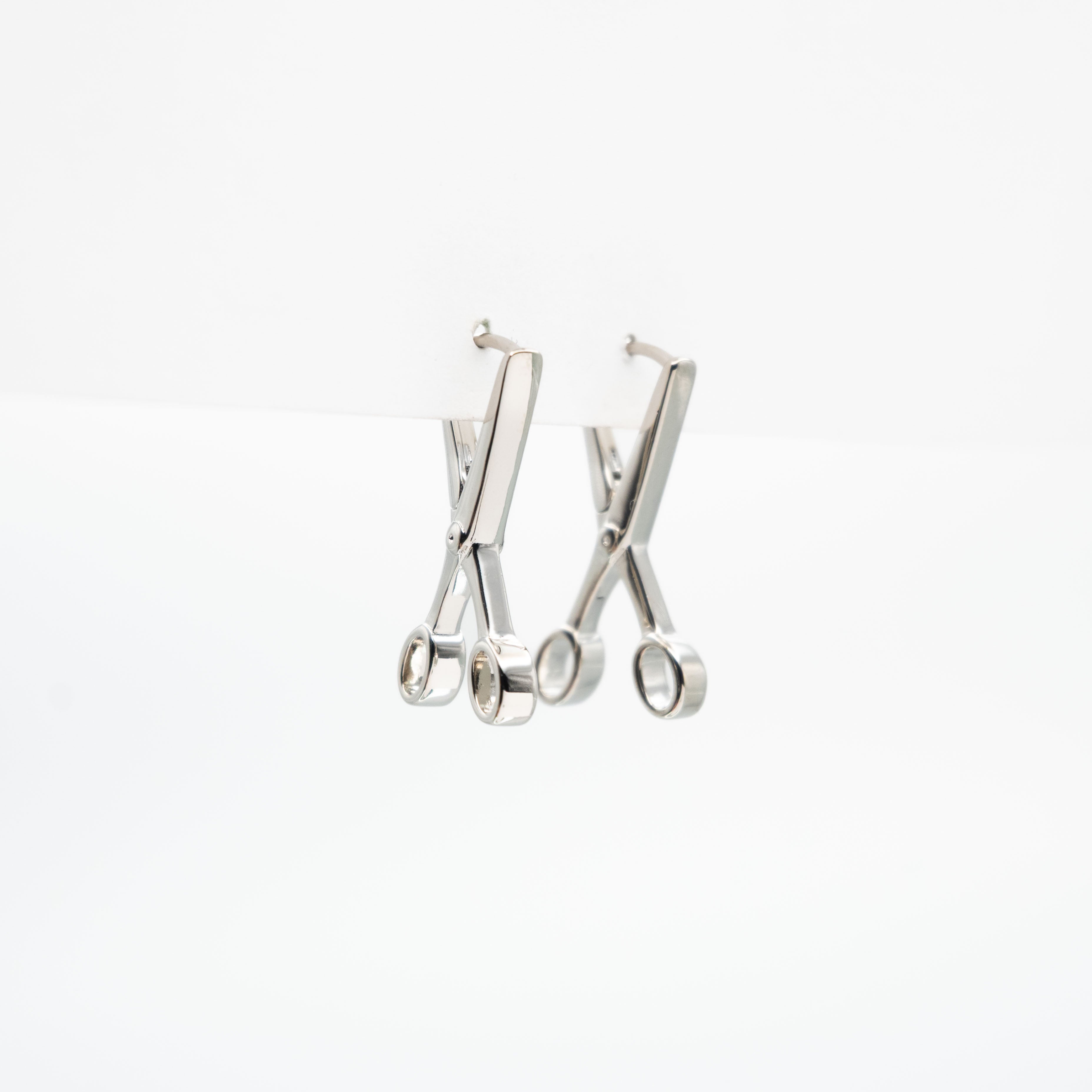 Aretes De Tijeras Plateadas