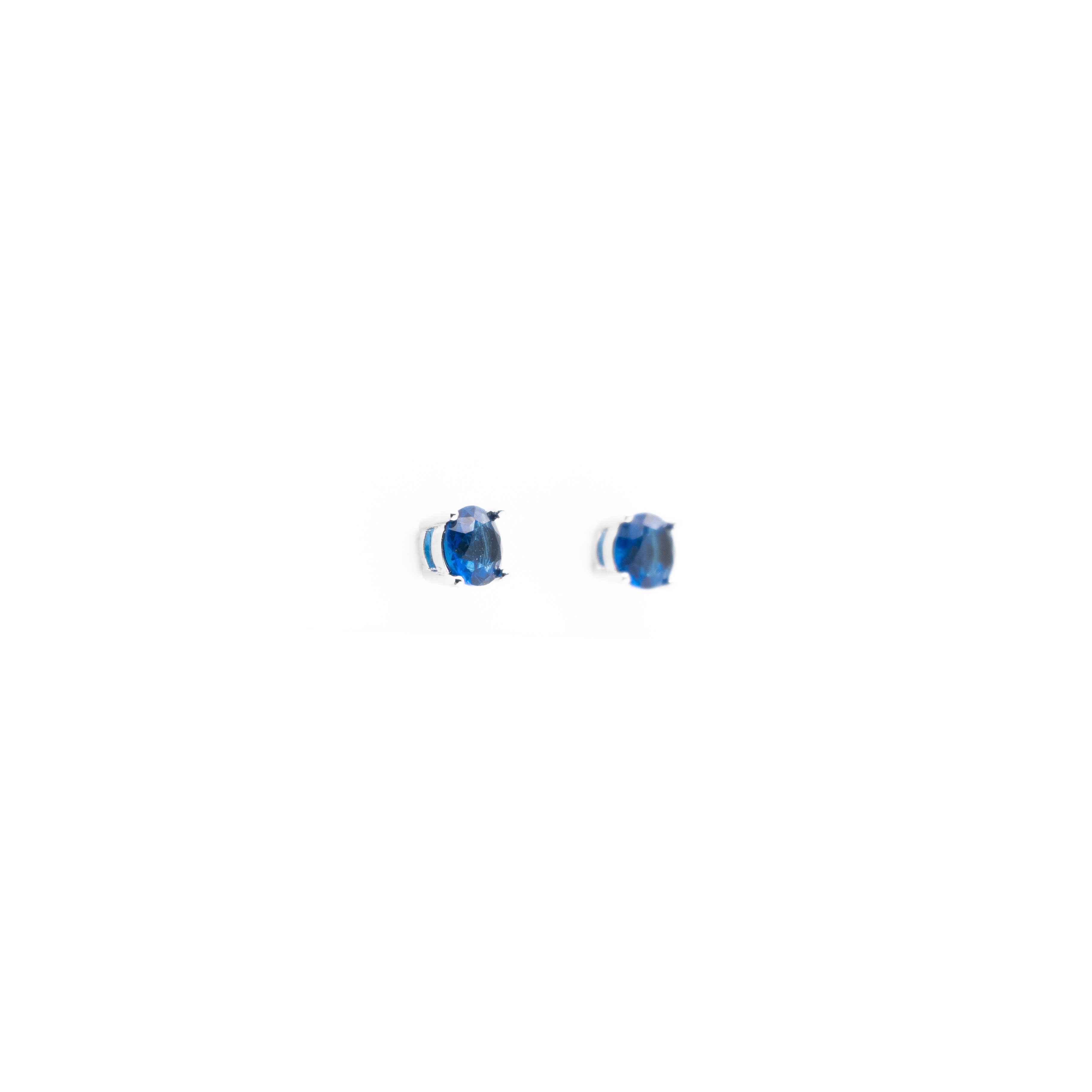 Aretes De Cubic Zirconia Azul Mediano