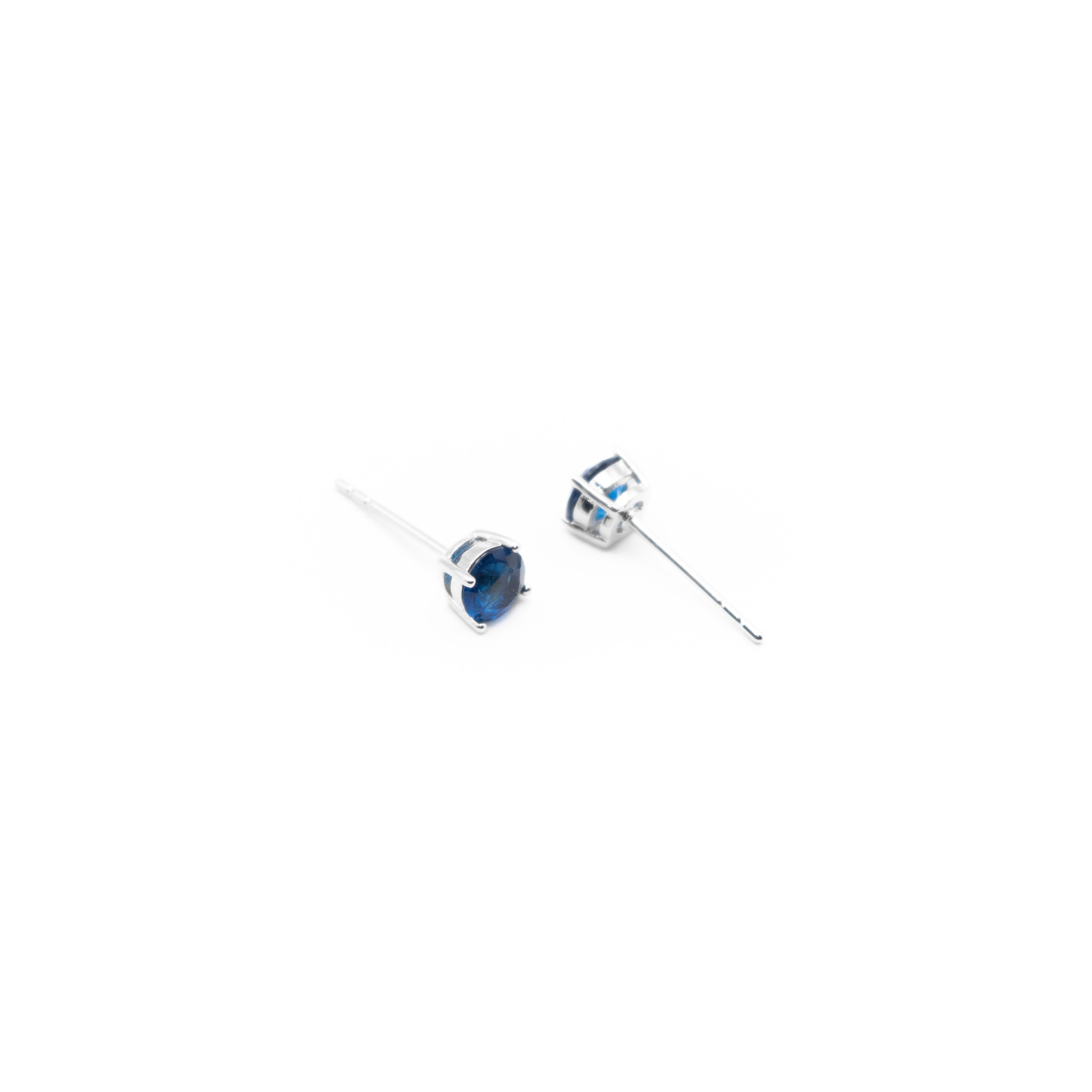 Aretes De Cubic Zirconia Azul Mediano