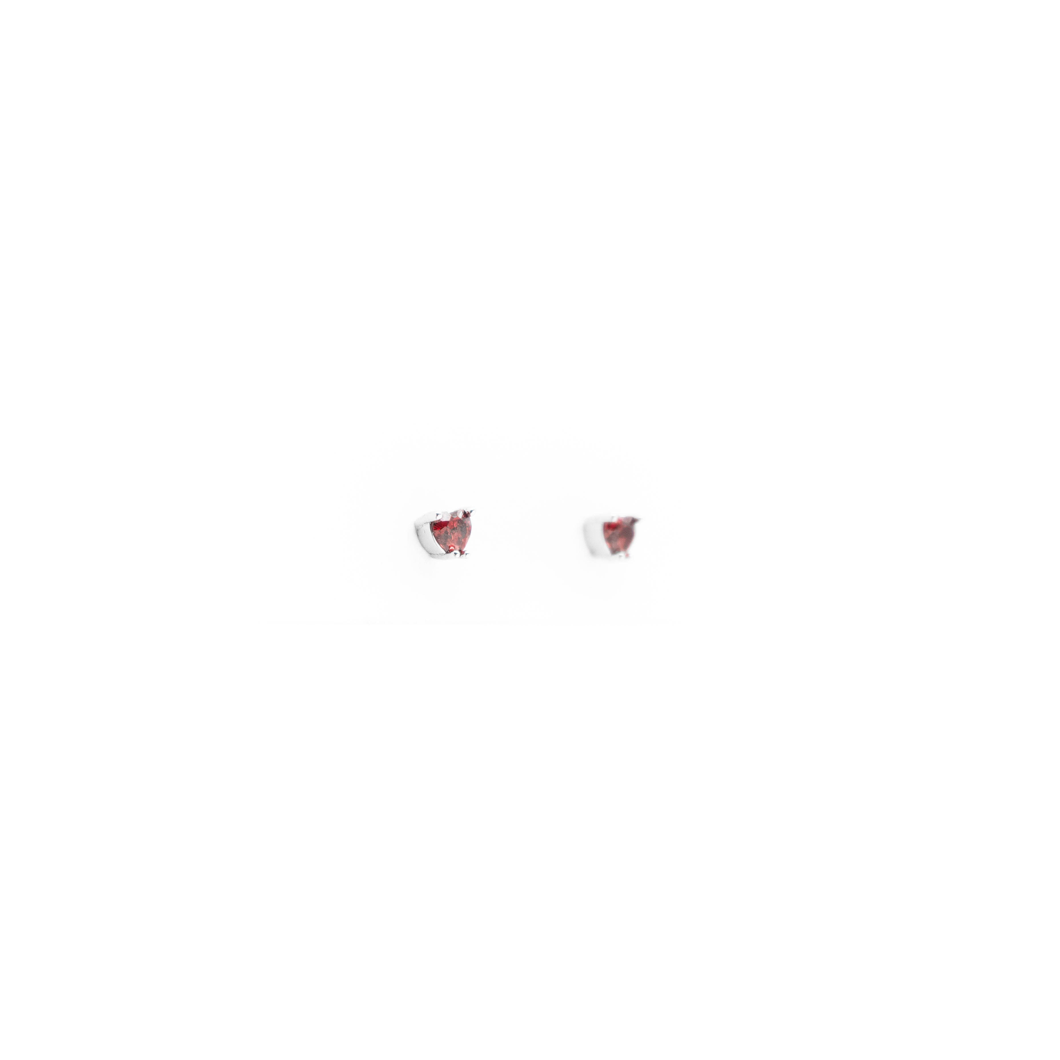 Aretes De Corazón Rojo
