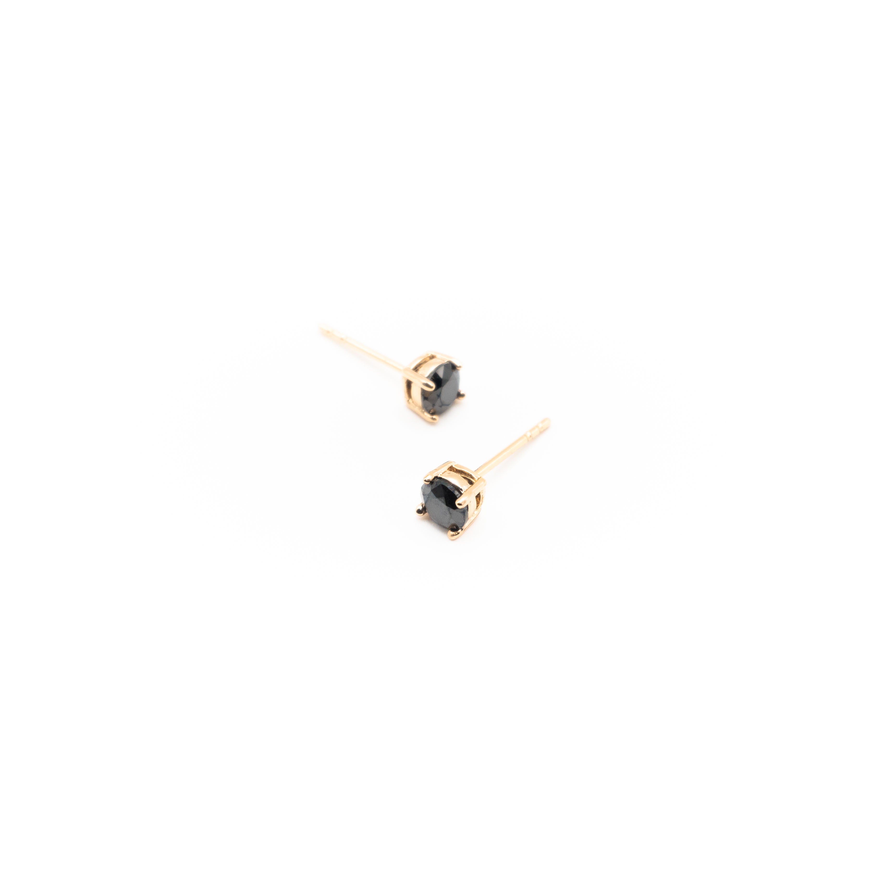 Aretes De Circonia Negro