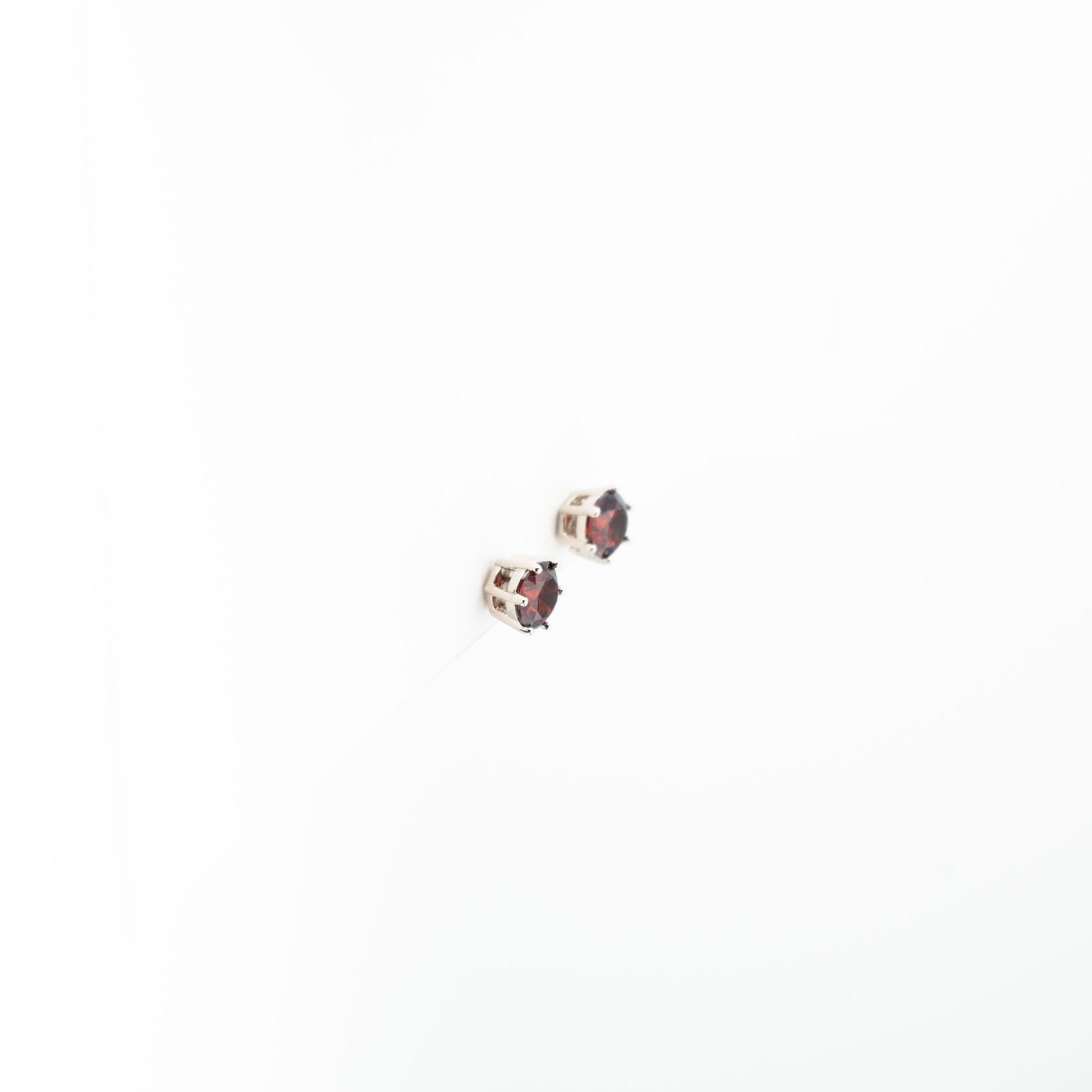 Aretes De Circonia Circular Roja