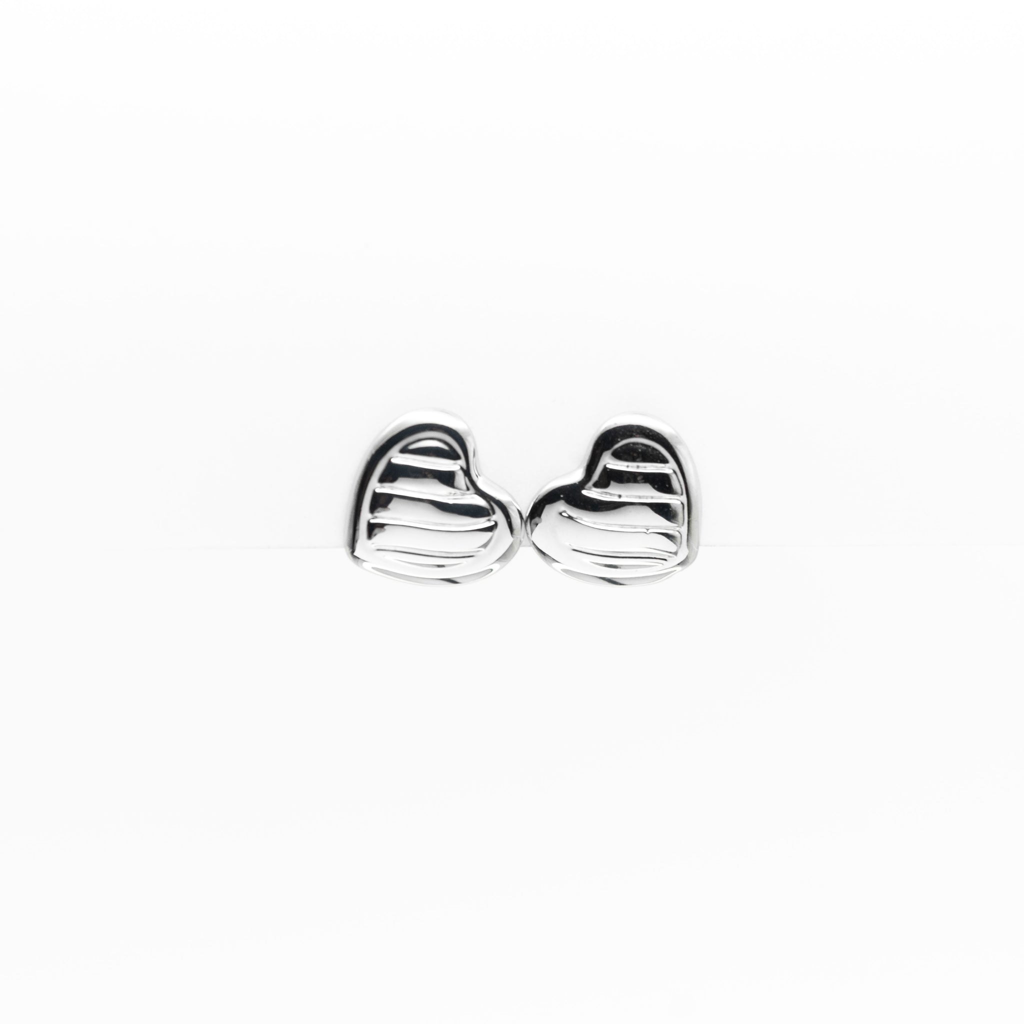 Aretes De Corazón Plateados