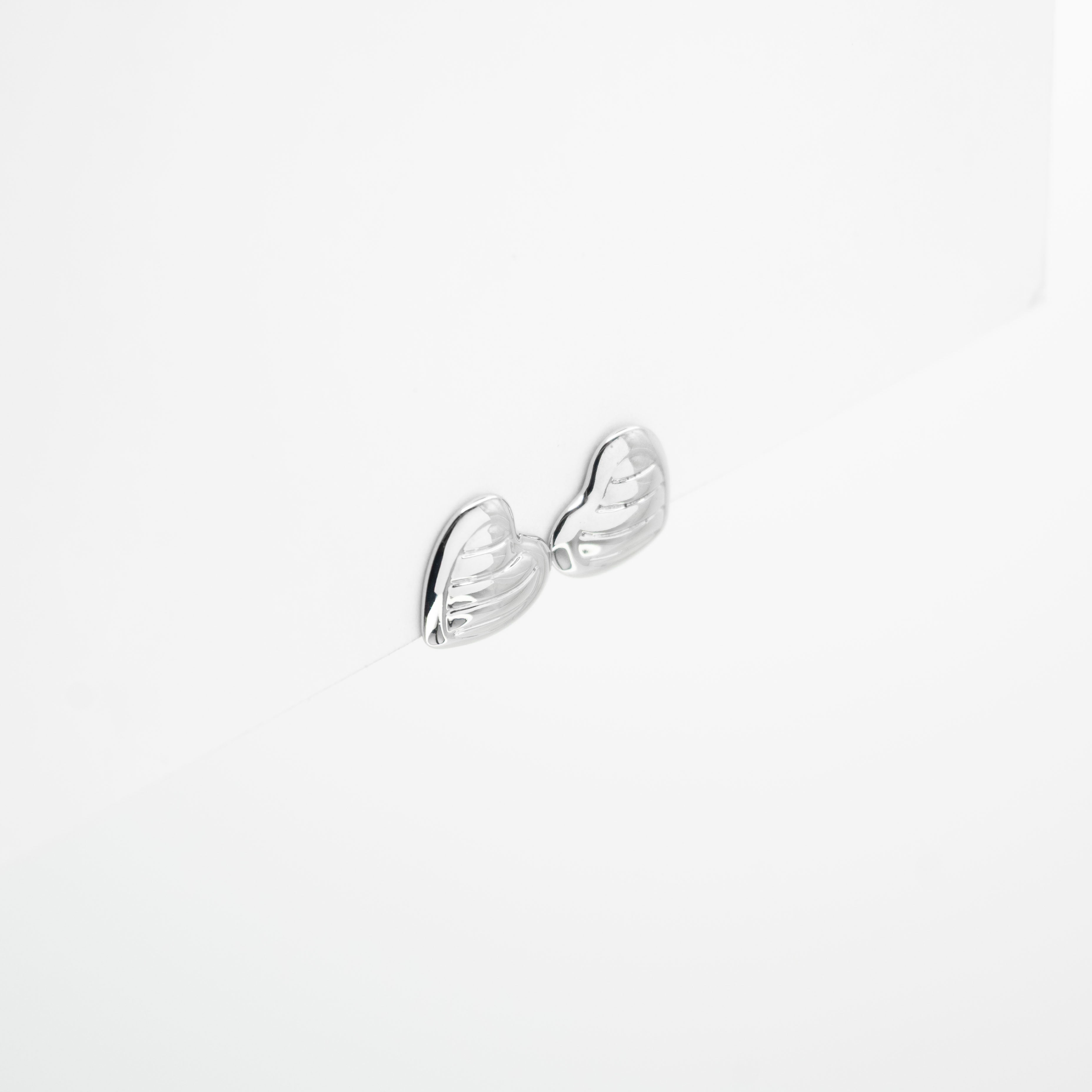 Aretes De Corazón Plateados