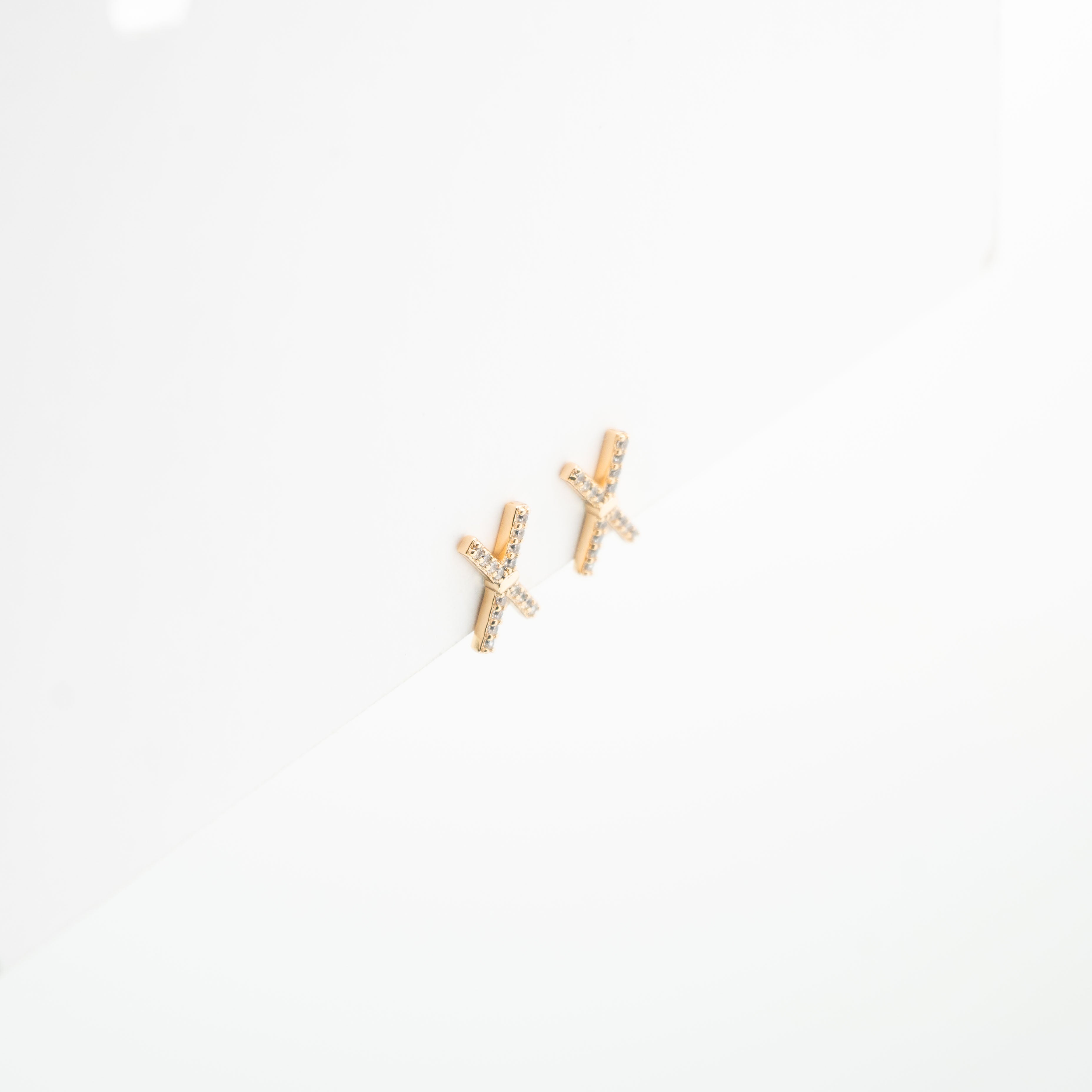 Aretes De "X" Con Strass