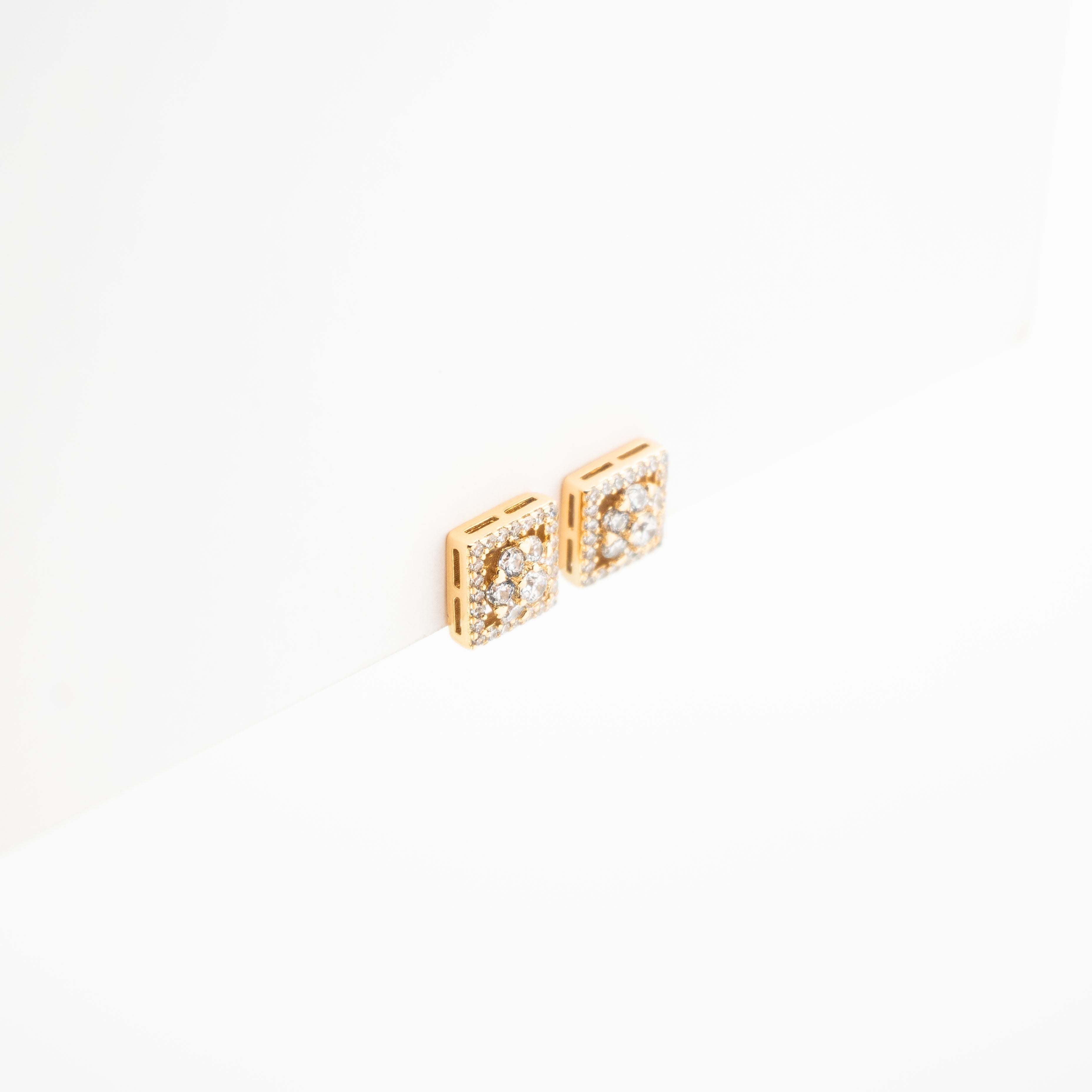 Aretes Cuadrados Con Strass