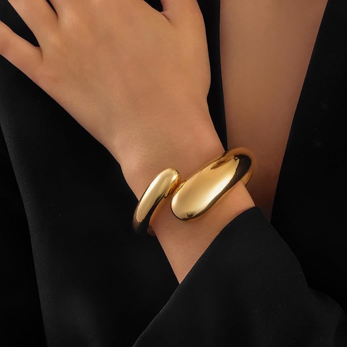 Pulseras Doradas para Mujer Diseño Espiral con Gota de Agua