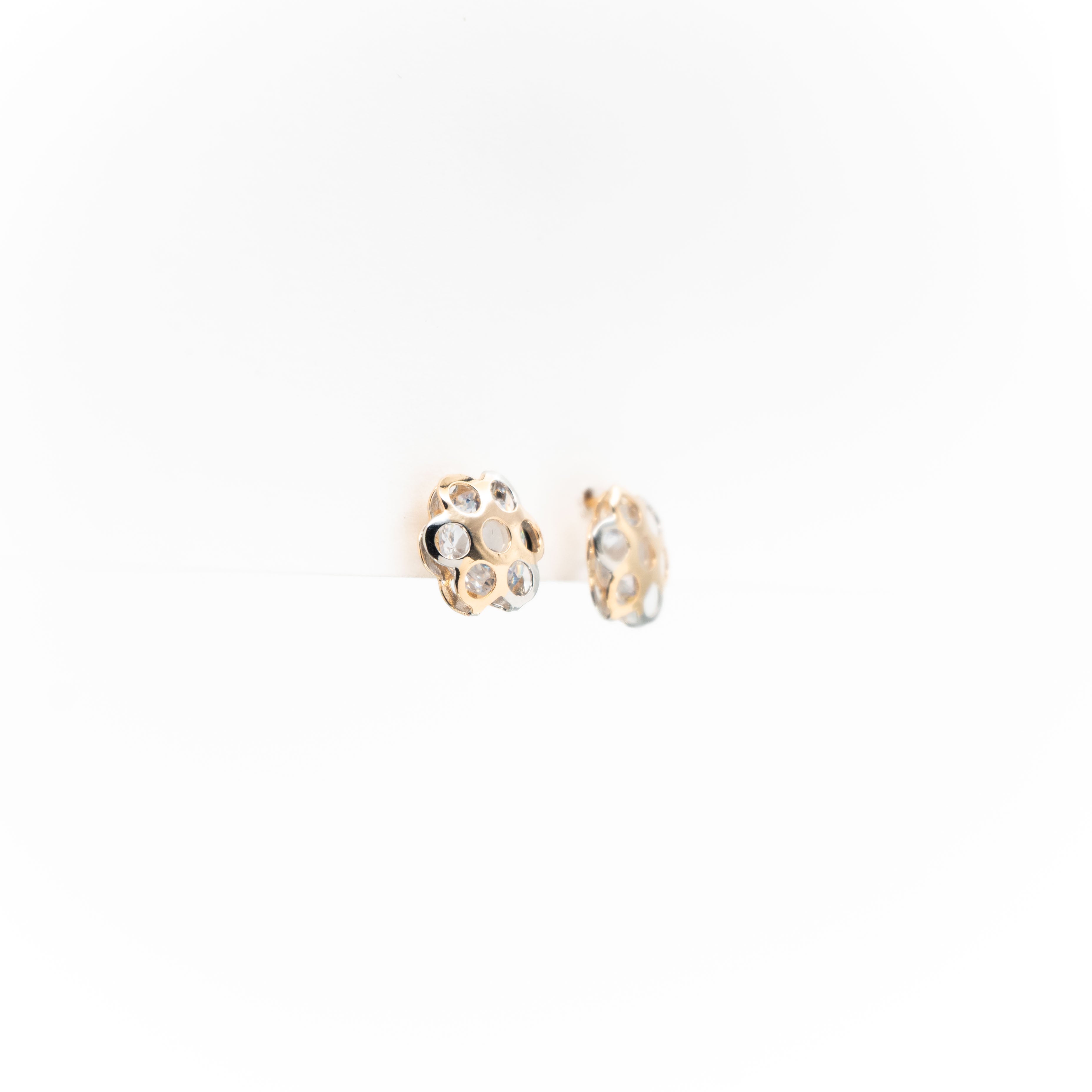 Aretes De Flor Con Circonia