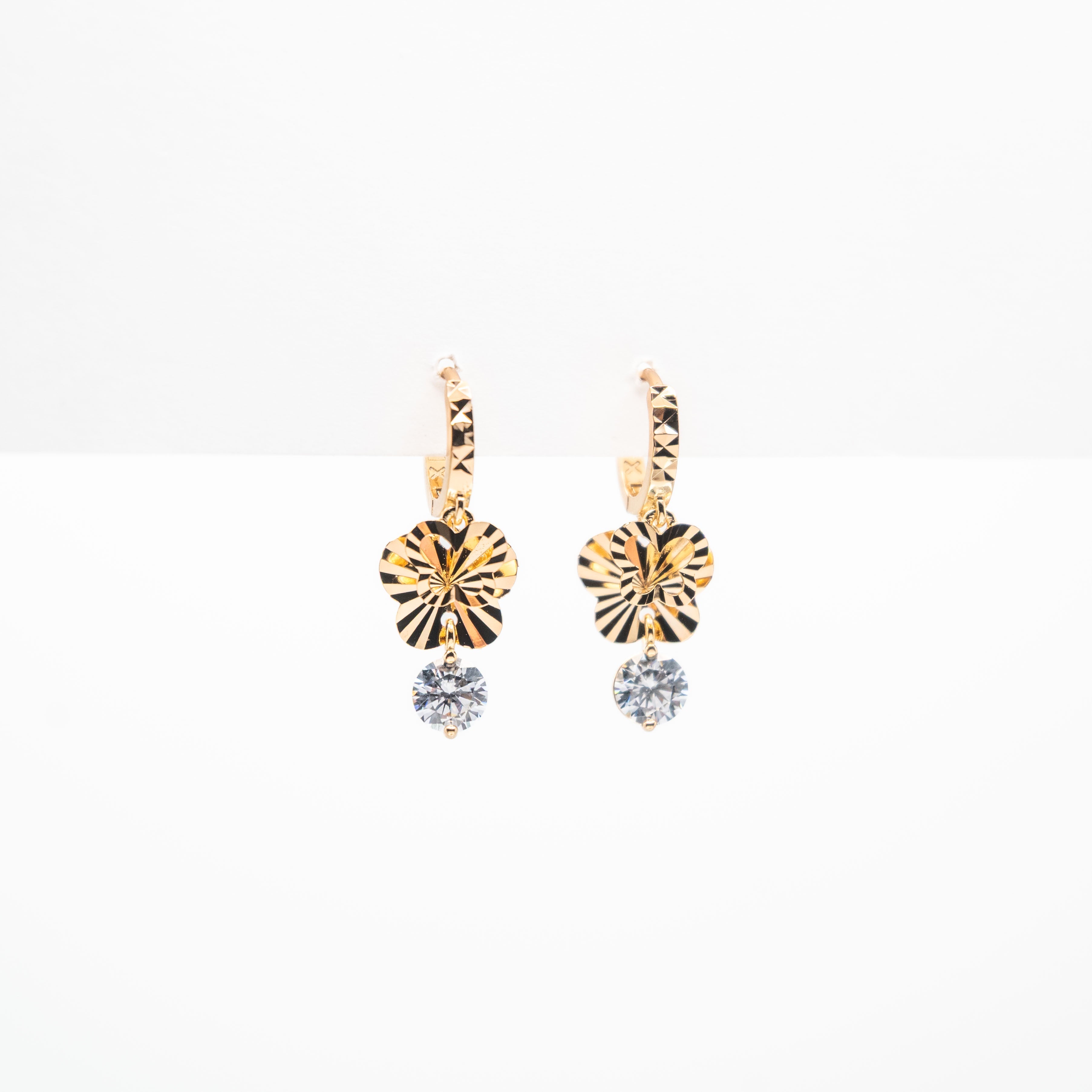 Aretes De Mariposa Con Cubic Zirconia