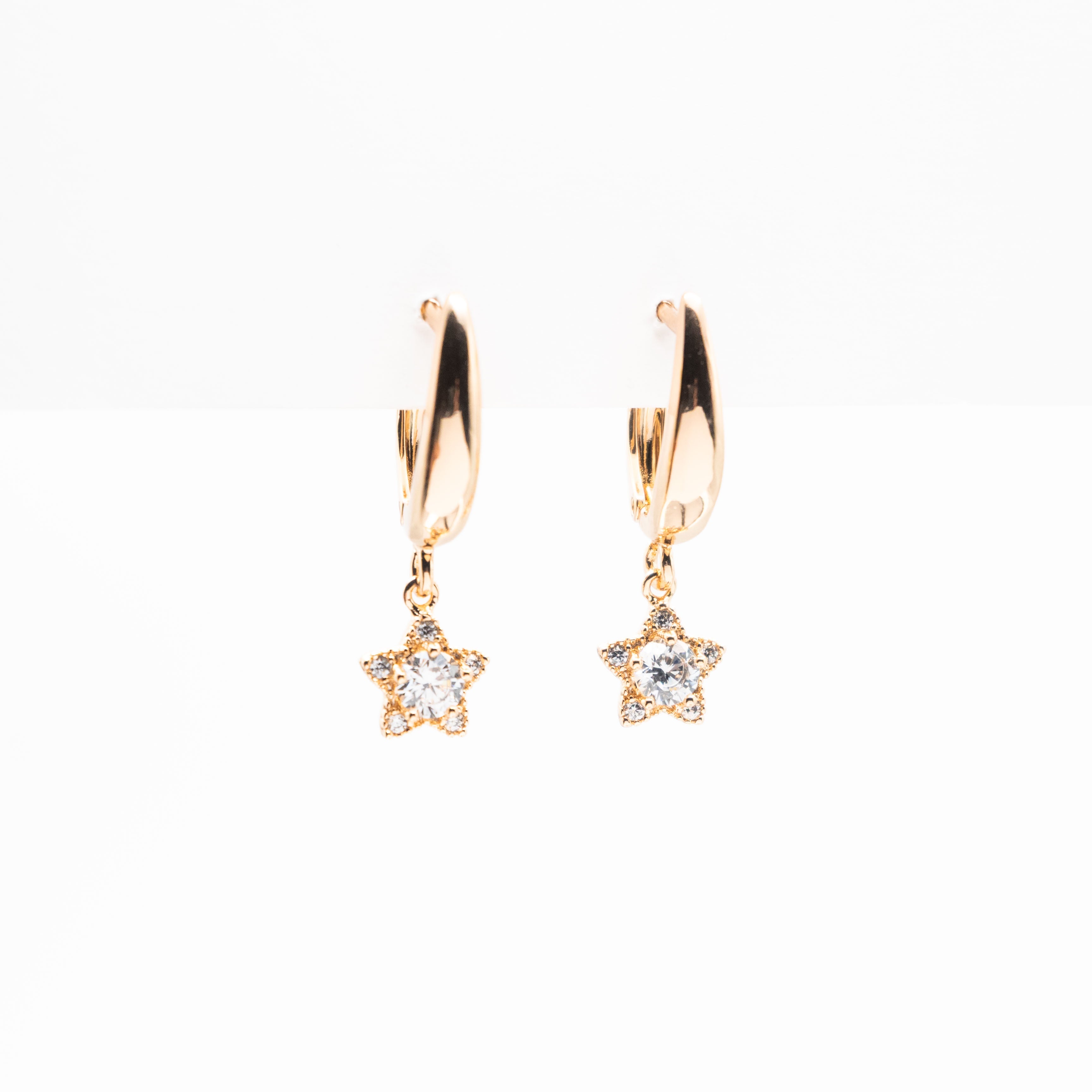 Aretes Dorados Con Estrella Strass