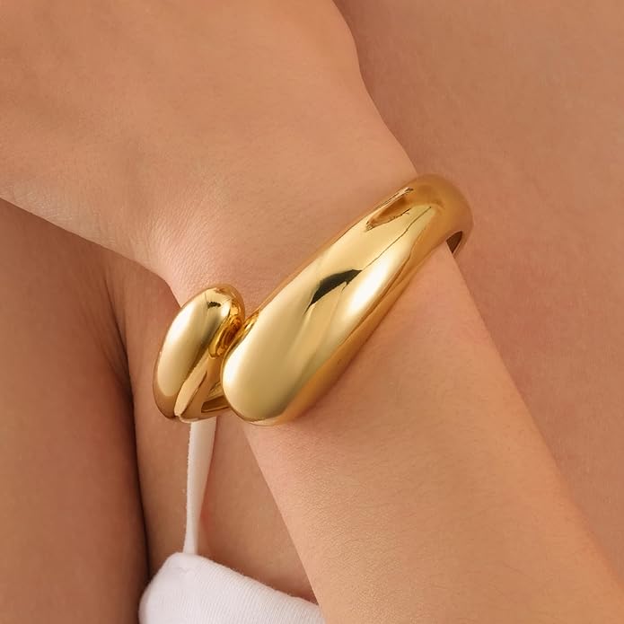Pulseras Doradas para Mujer Diseño Espiral con Gota de Agua