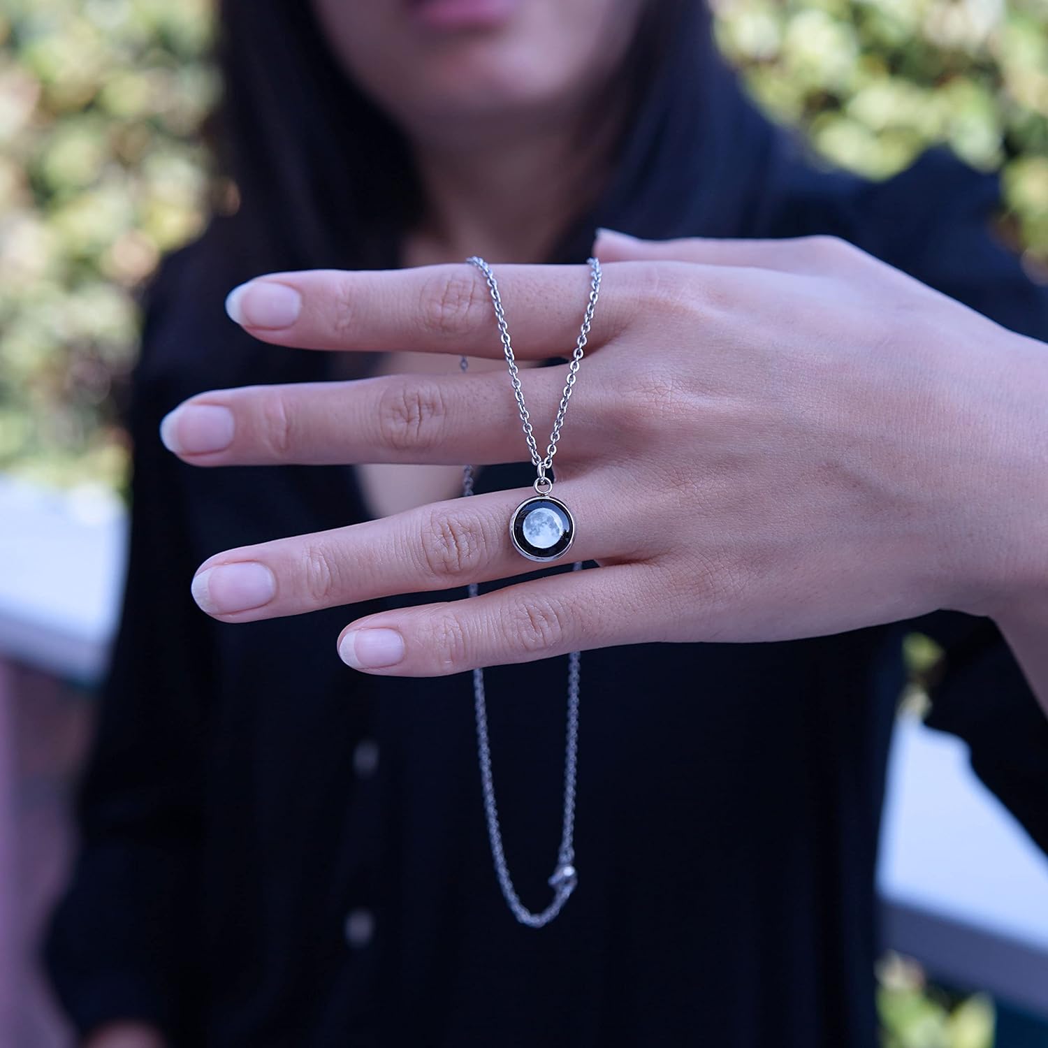 Collar Luna Fecha Especial Brilla Obscuridad