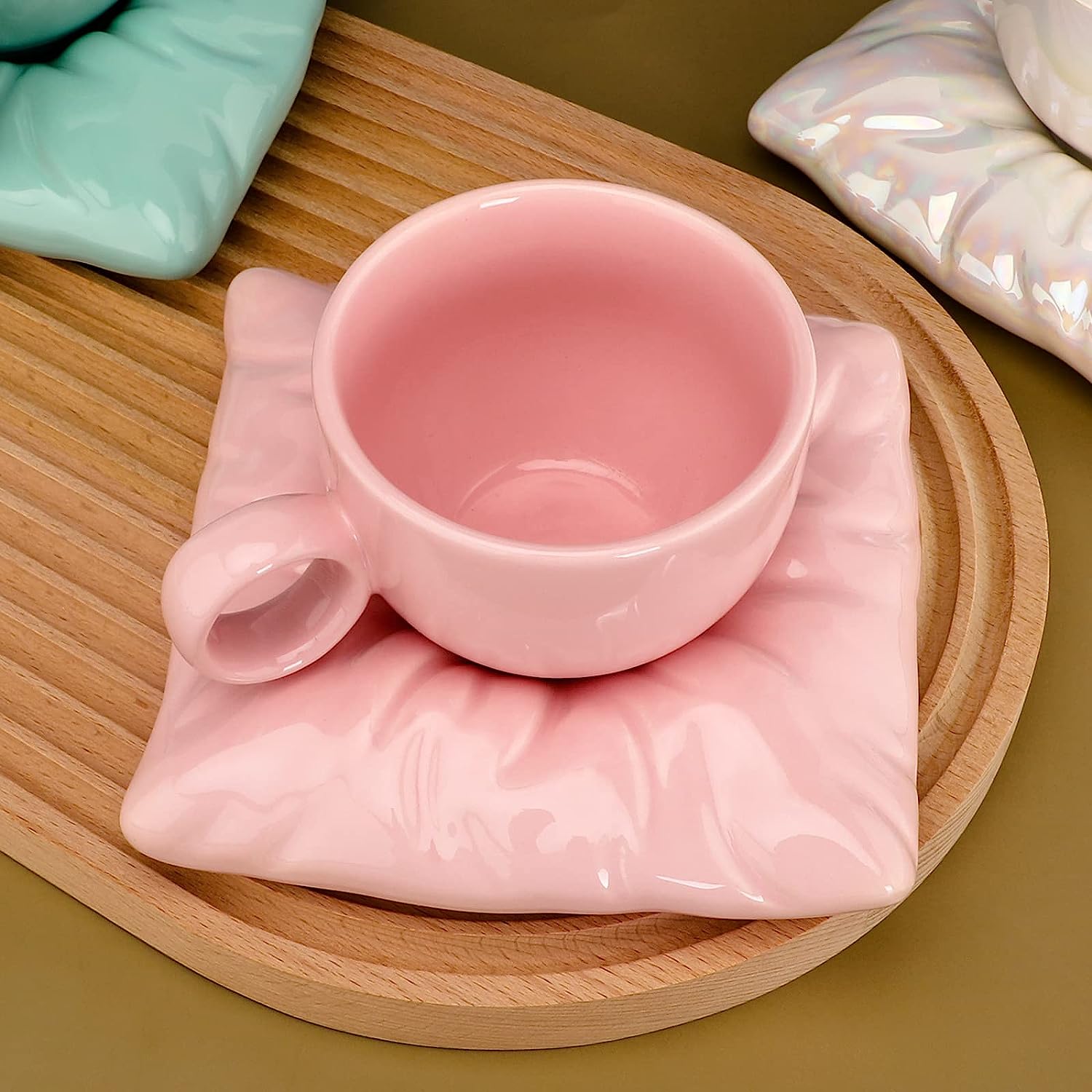Taza Con Plato En Forma De Almohada