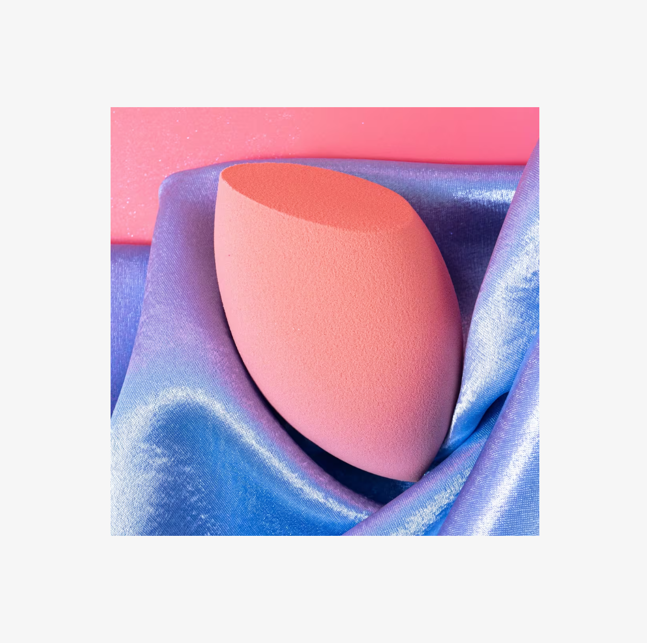 Esponja Miracle Face + Body Makeup Blending Sponge de Real Techniques