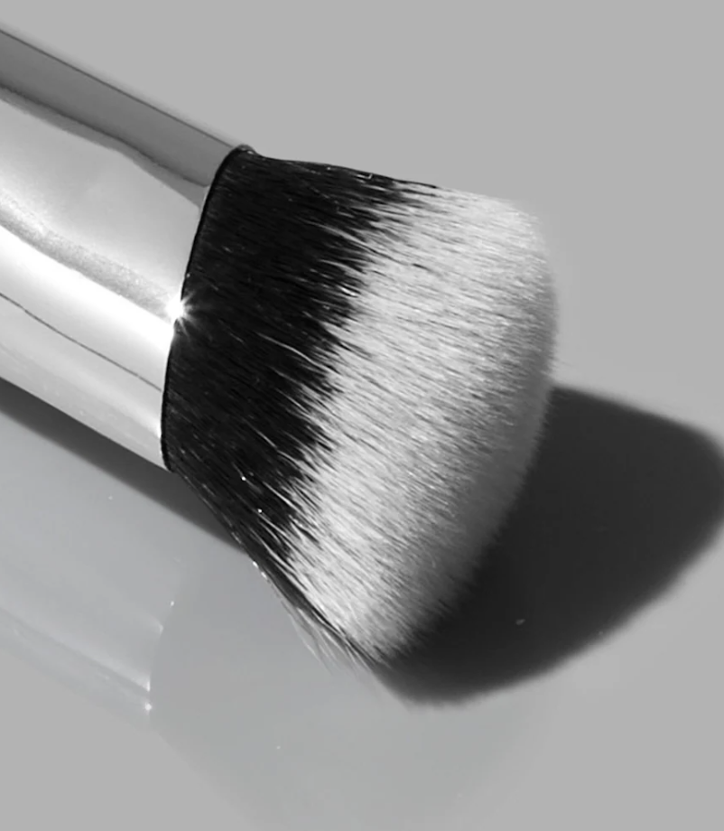 HAUS LABS BY LADY GAGA Brocha para Corrector Libre de Crueldad Animal