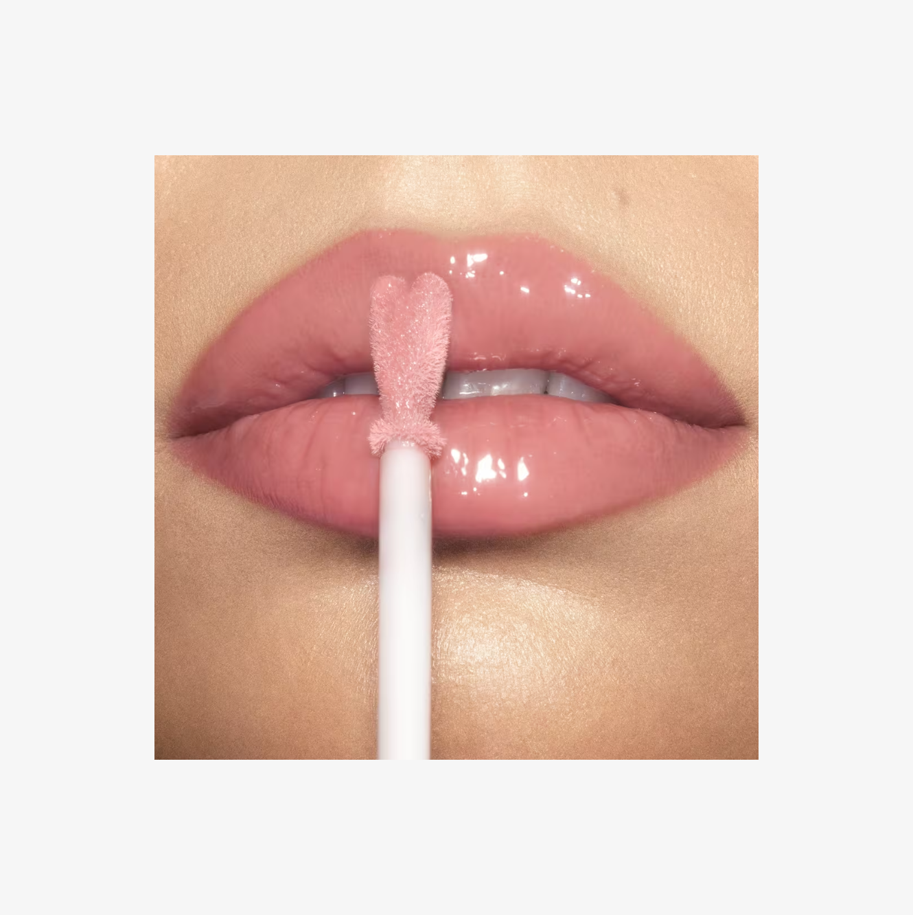 Charlotte Tilbury Collagen Lip Bath Gloss