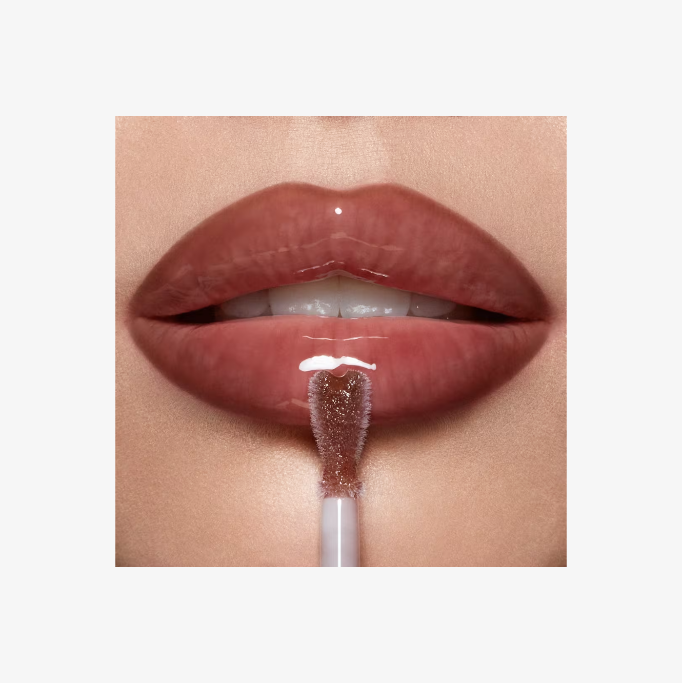 Charlotte Tilbury Collagen Lip Bath Gloss
