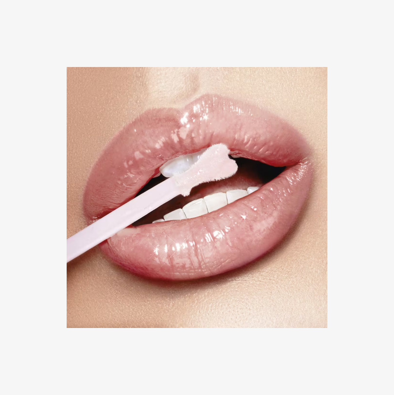 Charlotte Tilbury Collagen Lip Bath Gloss