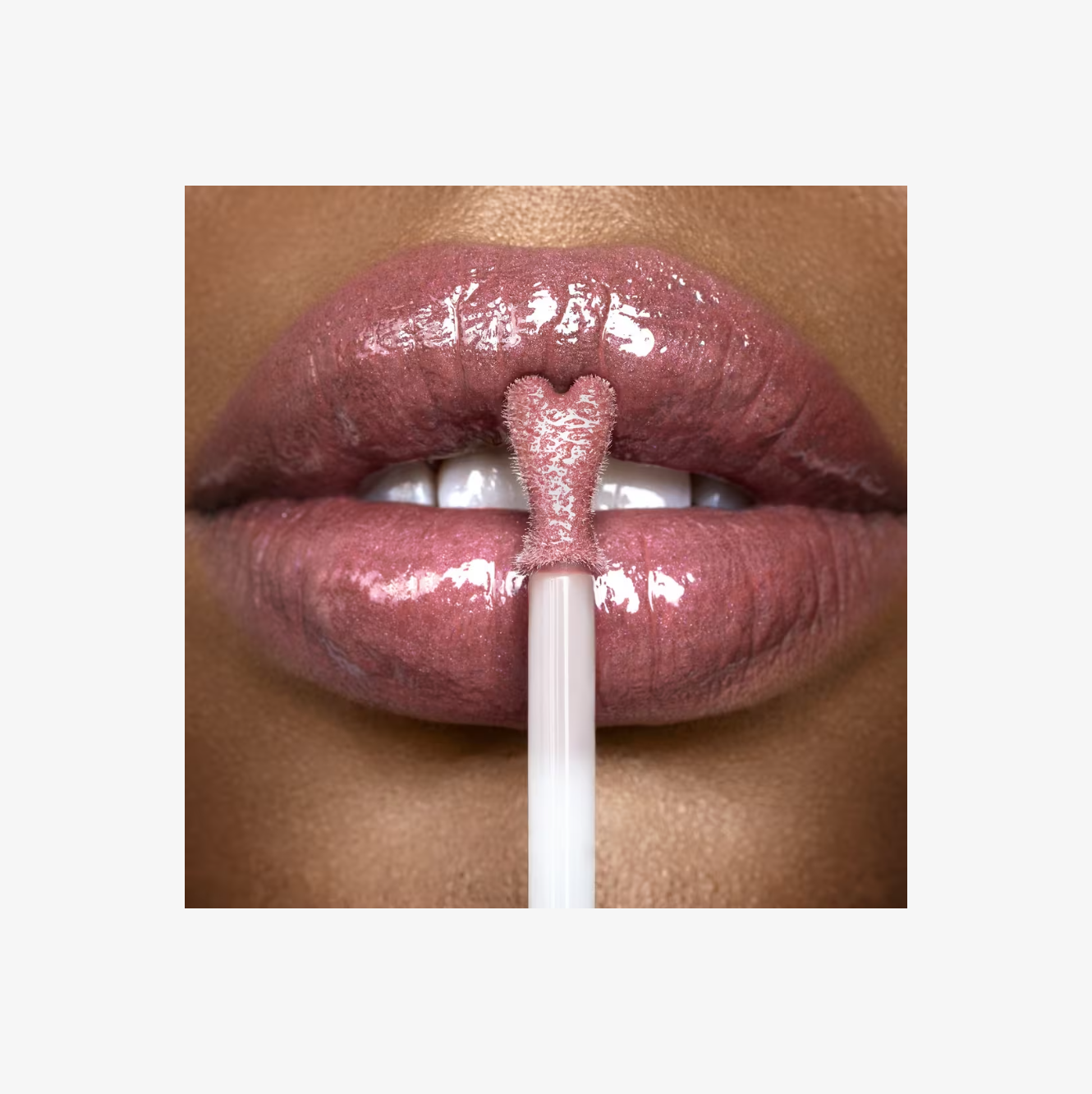 Charlotte Tilbury Collagen Lip Bath Gloss