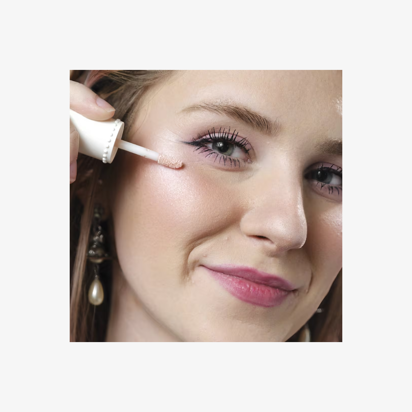 Benefit Cosmetics High Beam Satin Pink Liquid Highlighter