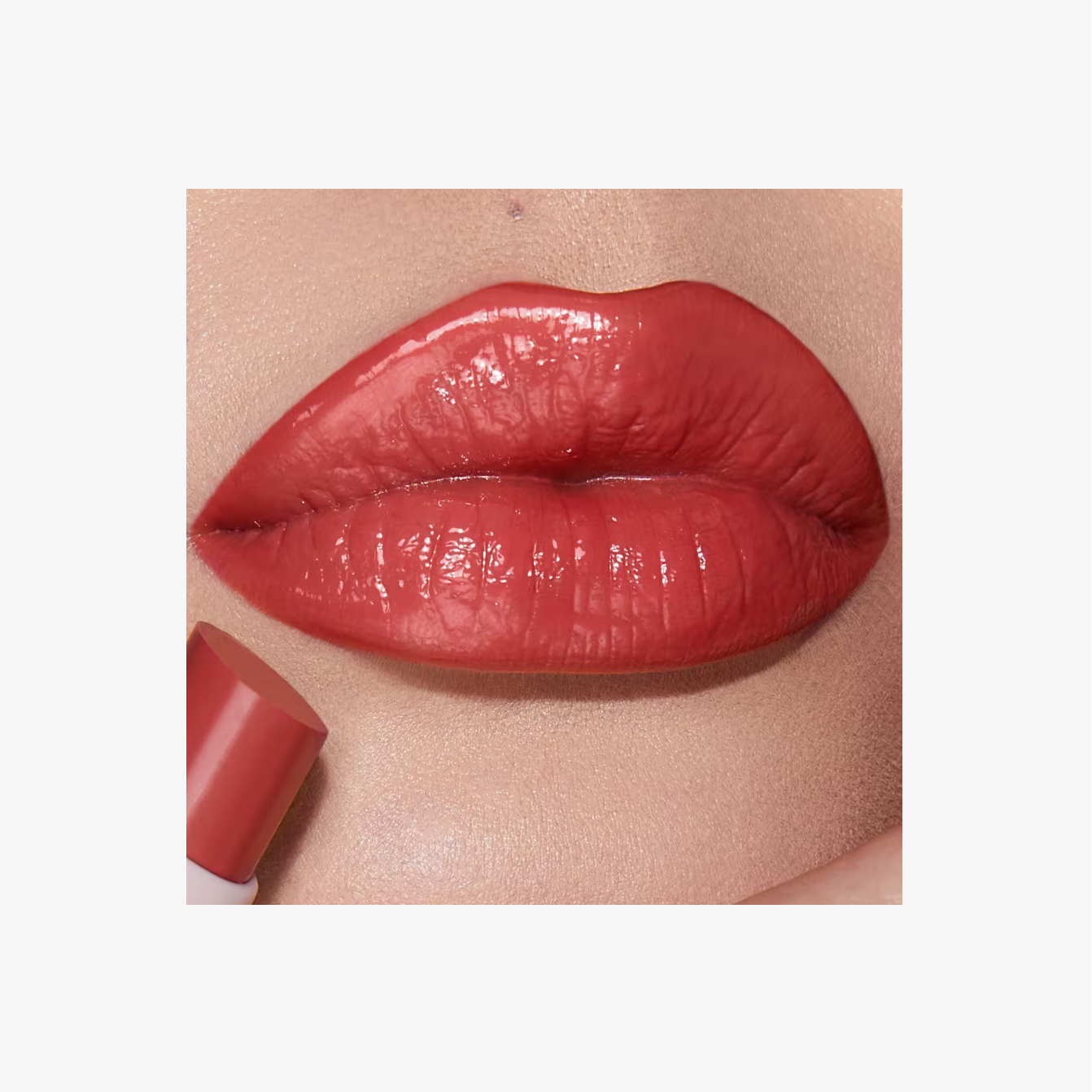 Charlotte Tilbury Hyaluronic Happikiss Lipstick Balm