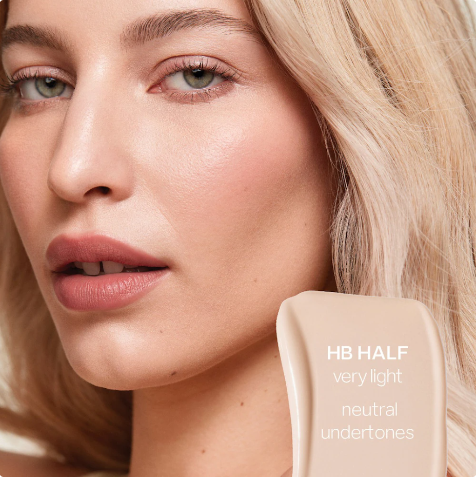 Saie Hydrabeam – Corrector e iluminador hidratante para el contorno de ojos con extracto de pepino