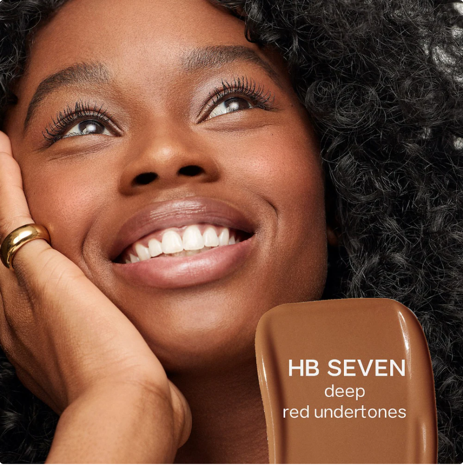 Saie Hydrabeam – Corrector e iluminador hidratante para el contorno de ojos con extracto de pepino