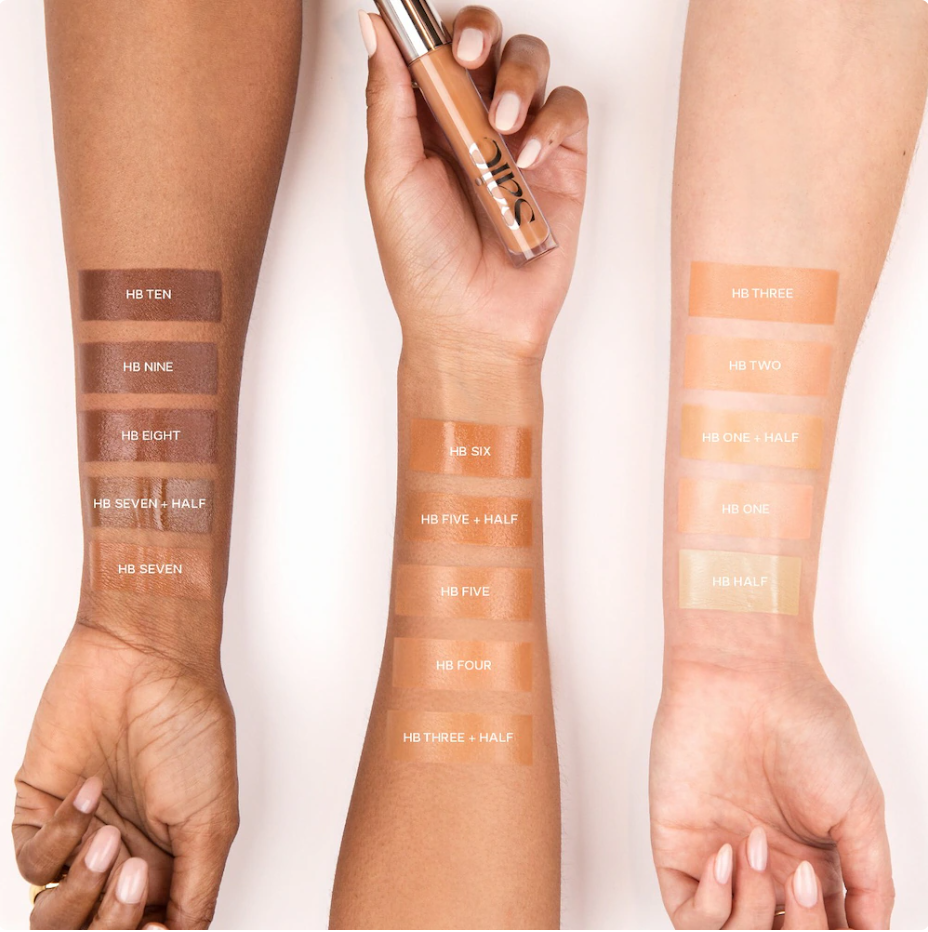 Saie Hydrabeam – Corrector e iluminador hidratante para el contorno de ojos con extracto de pepino