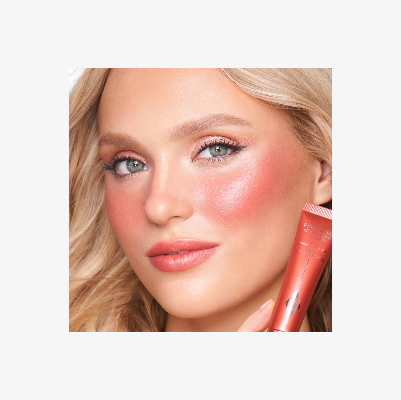 Charlotte Tilbury Beauty Highlighter Wand