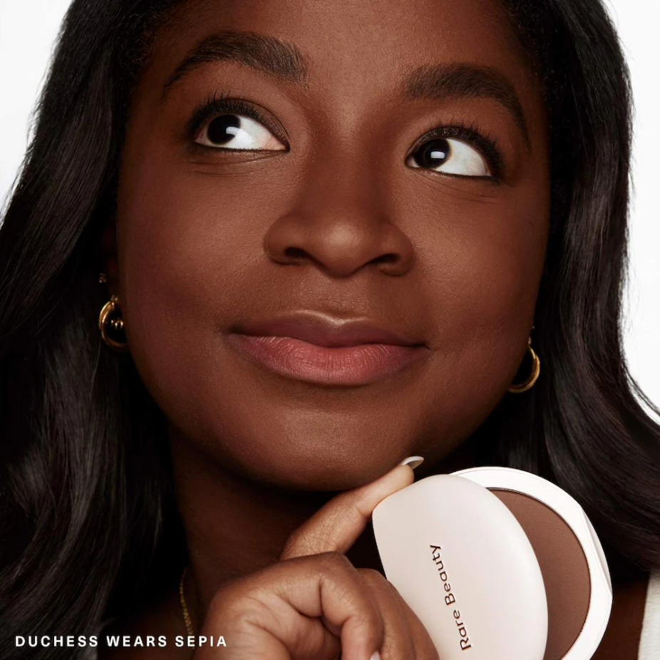 Rare Beauty by Selena Gomez True to Myself Polvo Compacto Translúcido