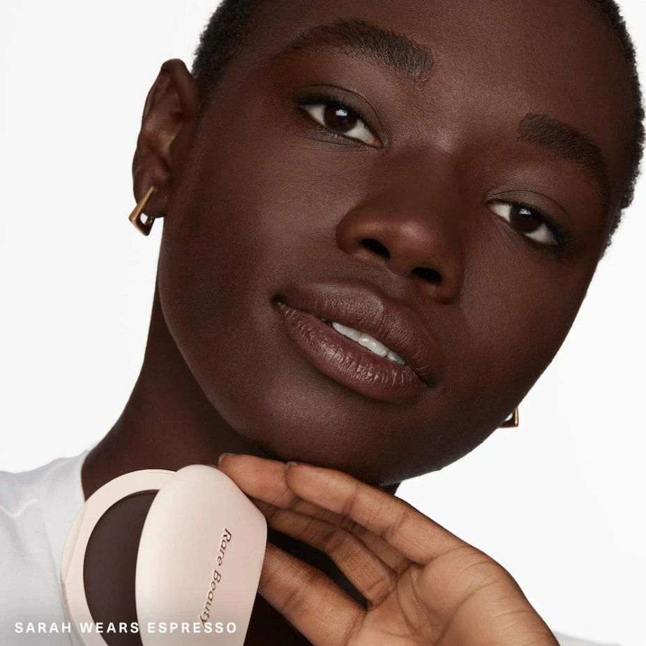 Rare Beauty by Selena Gomez True to Myself Polvo Compacto Translúcido