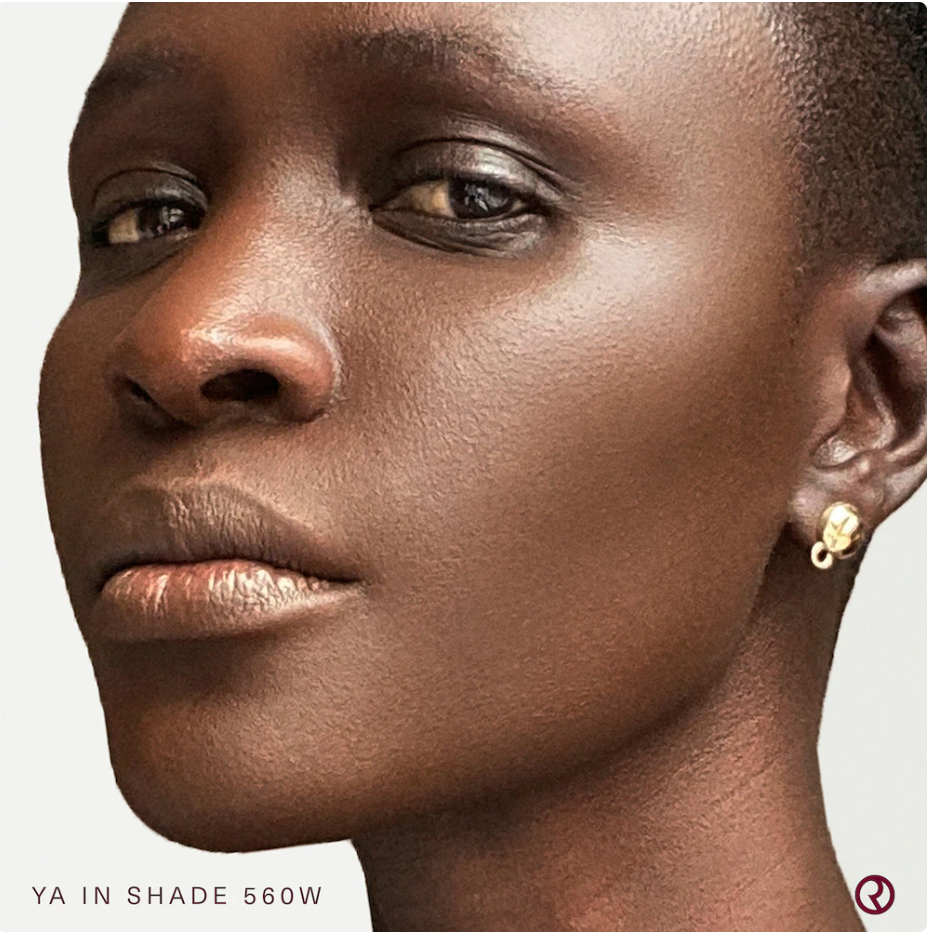 Rare Beauty by Selena Gomez Base de Maquillaje Líquida Liquid Touch