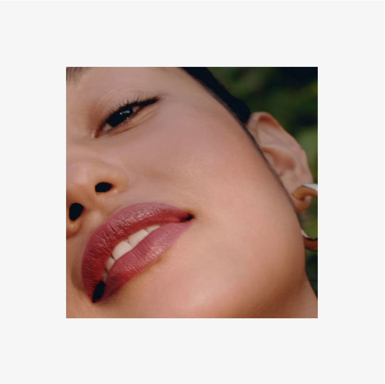 Well People Bio Powder Foundation